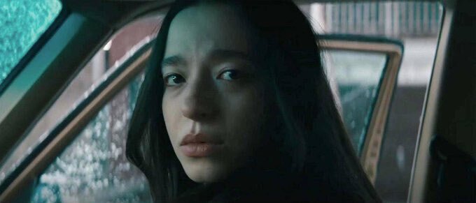 二本の煙草と一人の女、『ANORA アノーラ』についていくつかの考察。ラスト、アノーラは何に涙したのか？｜今日のむいむい