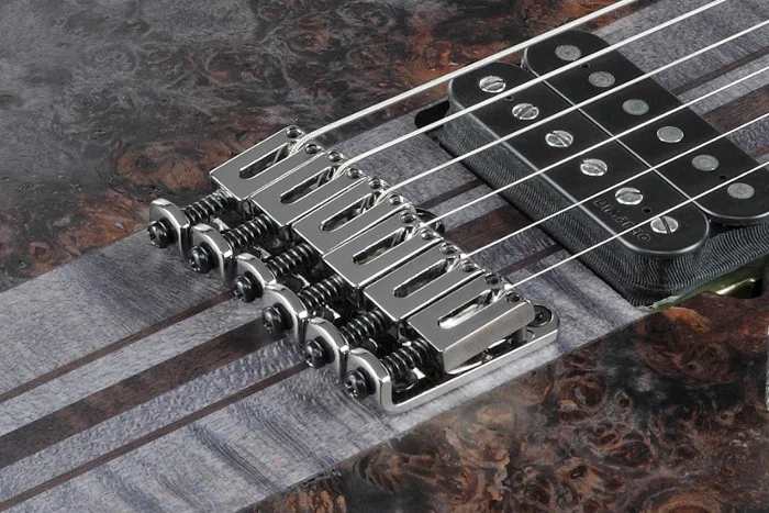 機材レビュー】Ibanez RGT1221PB-DTFを購入。軽量で気軽に弾けてスルー