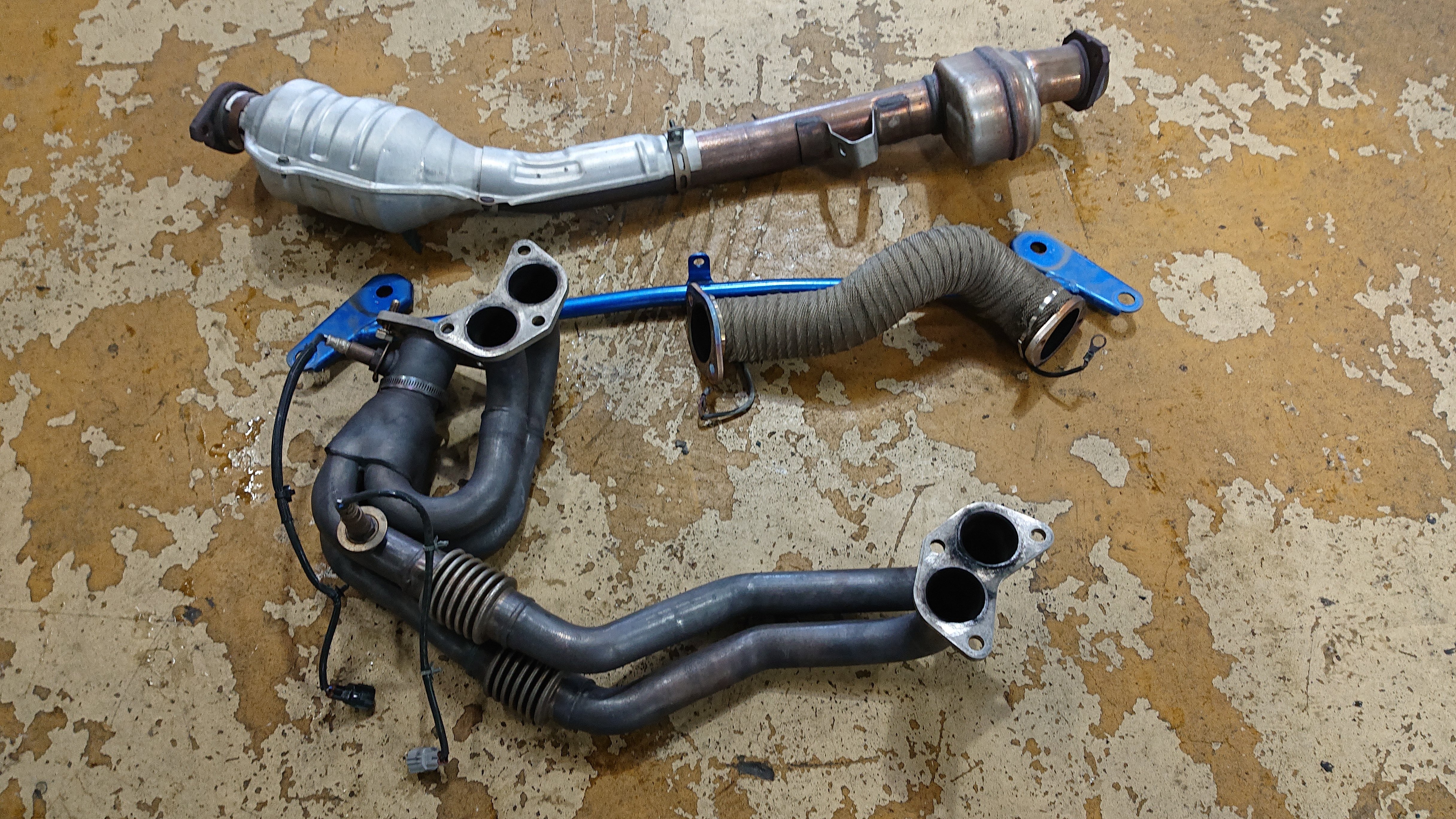 86 BRZ 純正エキマニ