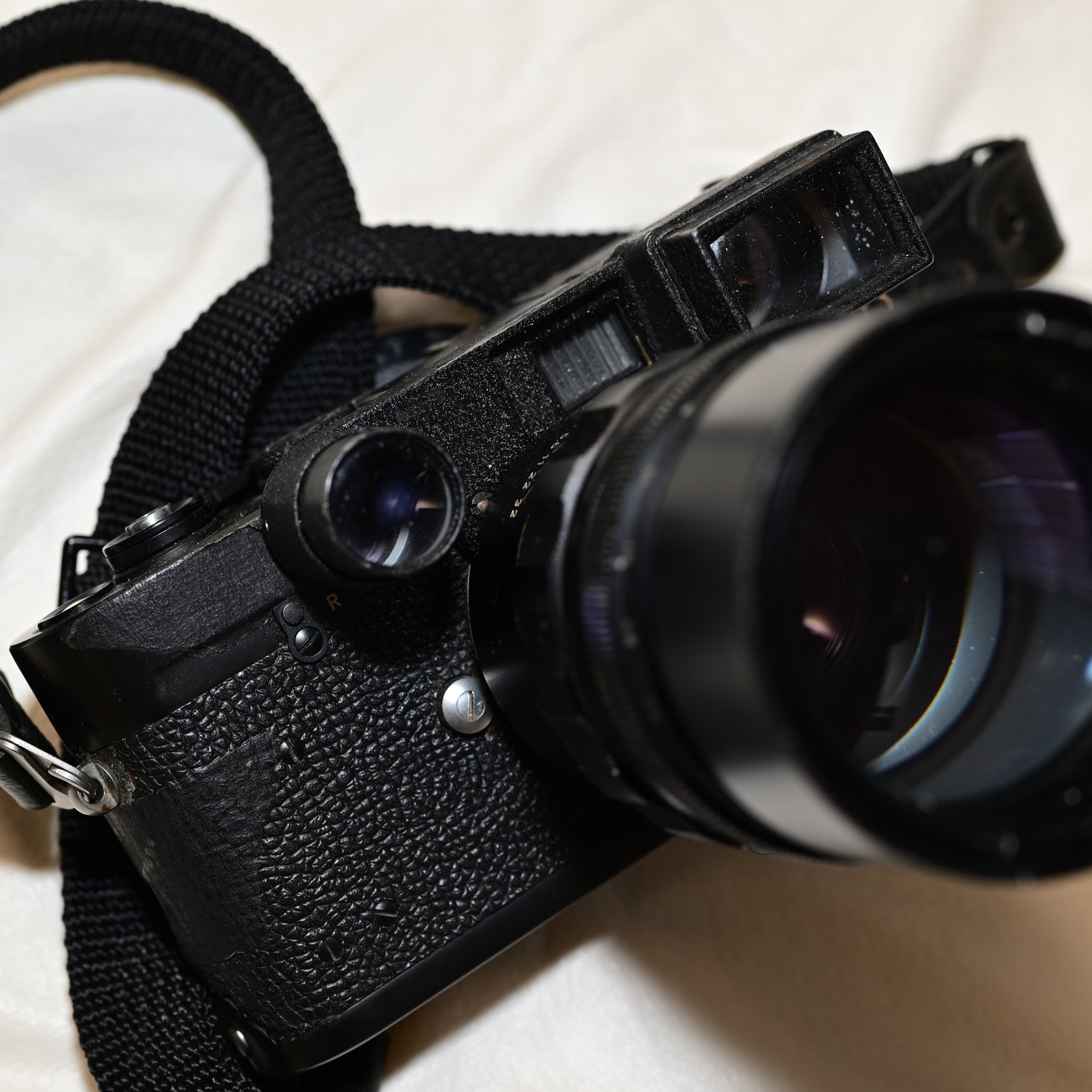 LEITZ）カナダからの手紙 M4-2 と Elmarit 135mm F2.8 第1世代