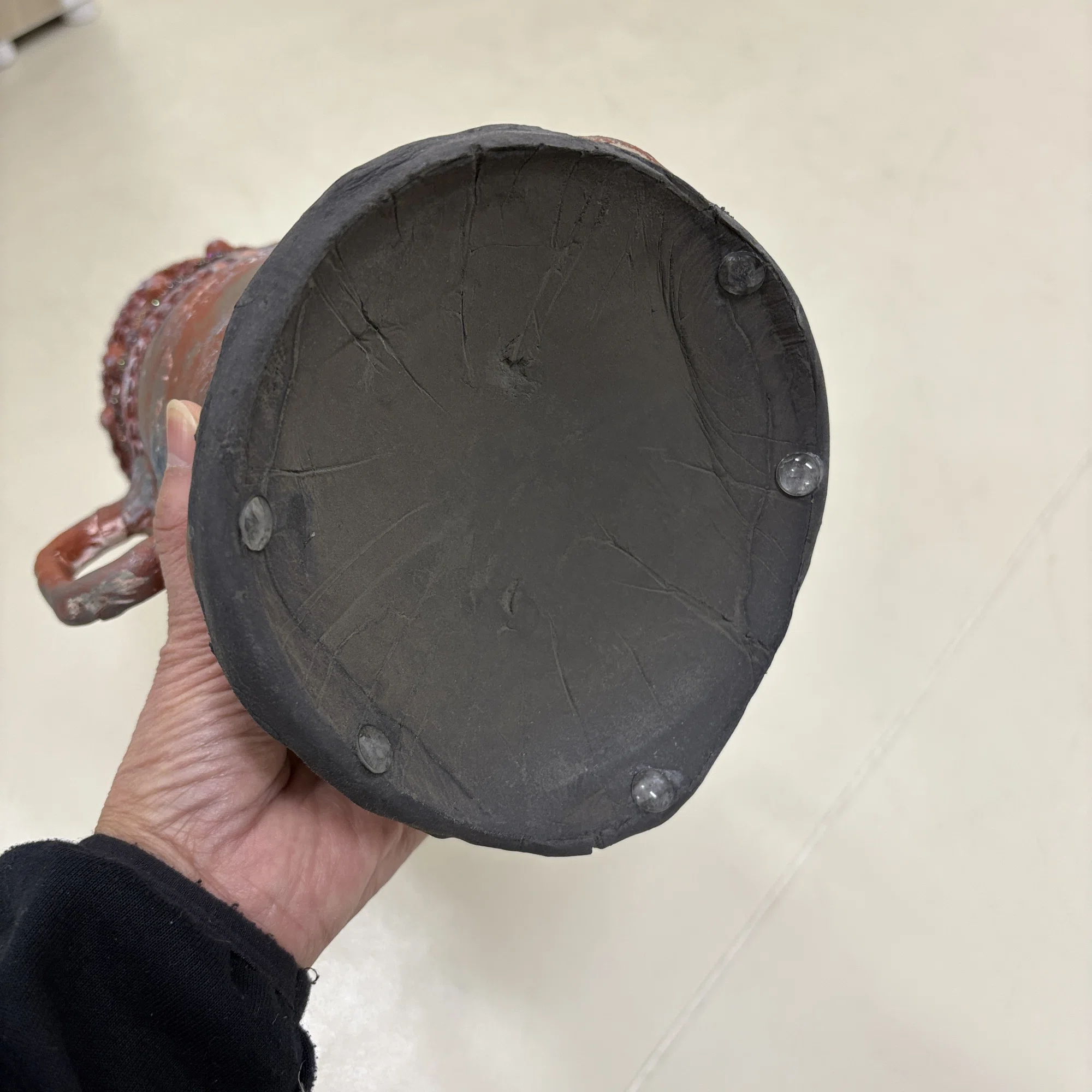 ?️今日のDIY：舞台の小道具作り！100均アイテムでリアルな壺を制作 