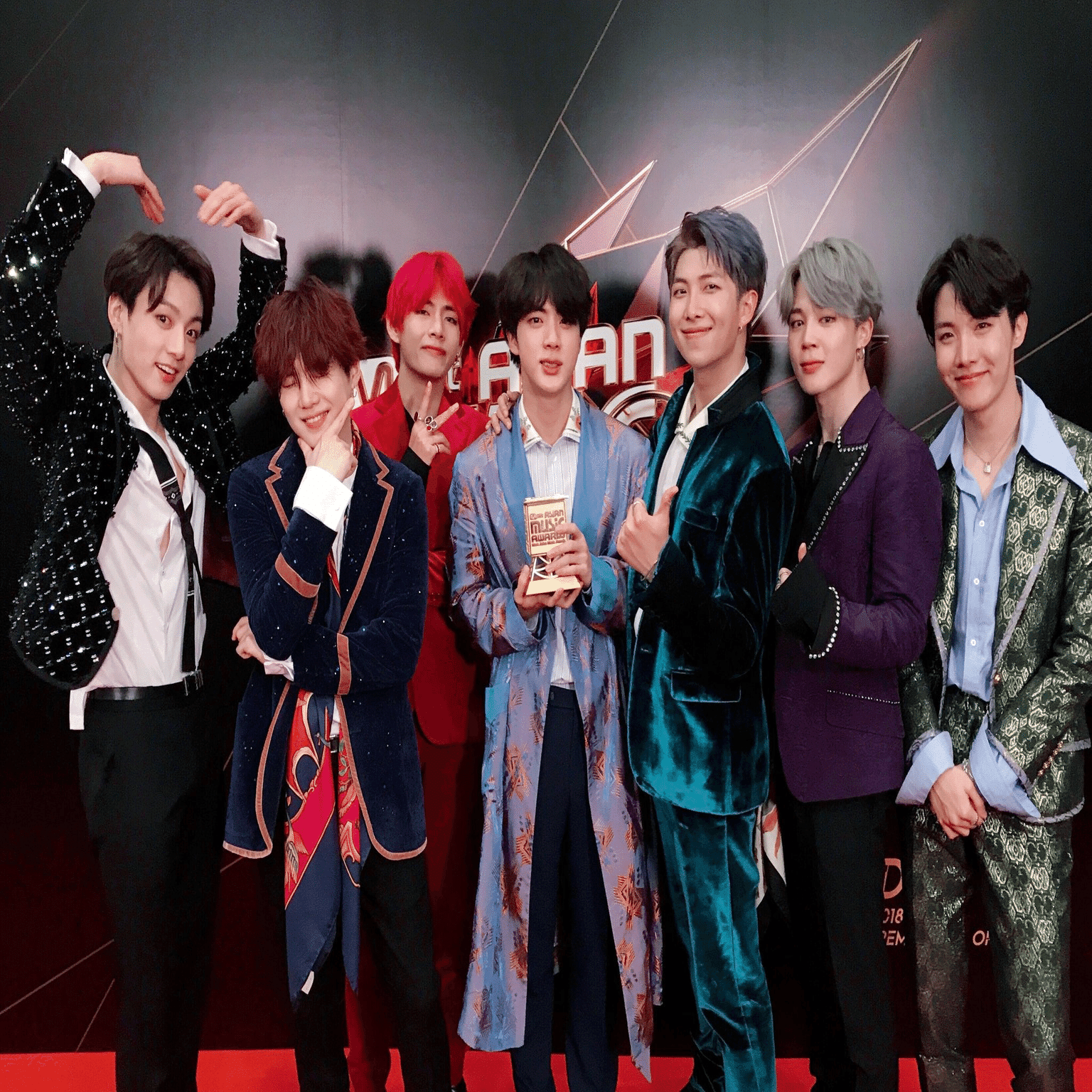 防弾少年団(BTS) - もちママ BTS（防弾少年団）、「Worldwide Icon of the Year」受賞で