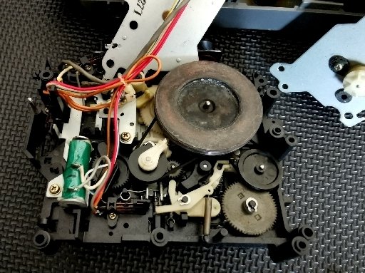 ラジカセを分解・修理して解ったこと~ヤフオクのメンテ済みはご ラジカセを分解・修理して解ったこと~ヤフオクのメンテ済みはご