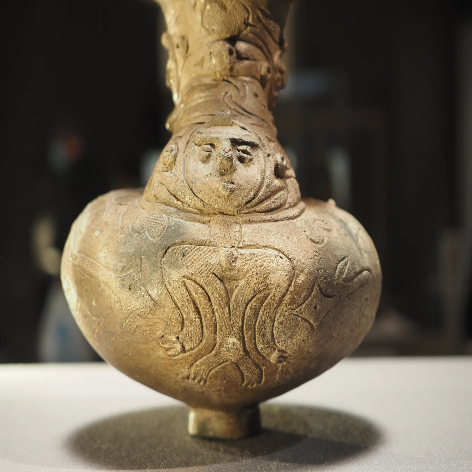 なにこれ!? 4面の土偶顔が描かれた異形の縄文土器…@東京国立博物館 