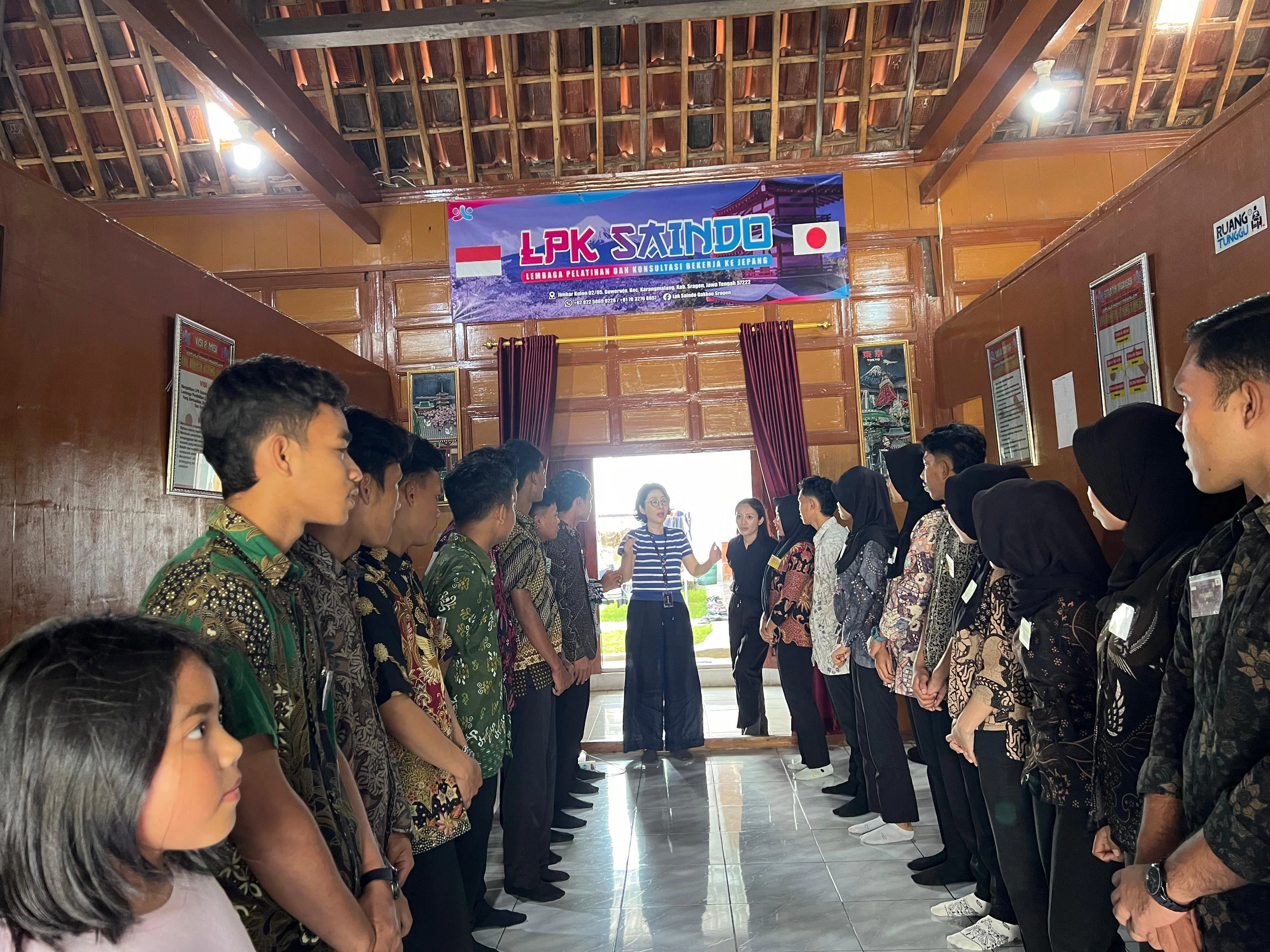 日本で働きたい!」夢に向かって学ぶ学生たち——。 🇮🇩インドネシアの 日本で働きたい!」夢に向かって学ぶ学生たち——。 🇮🇩インドネシアの