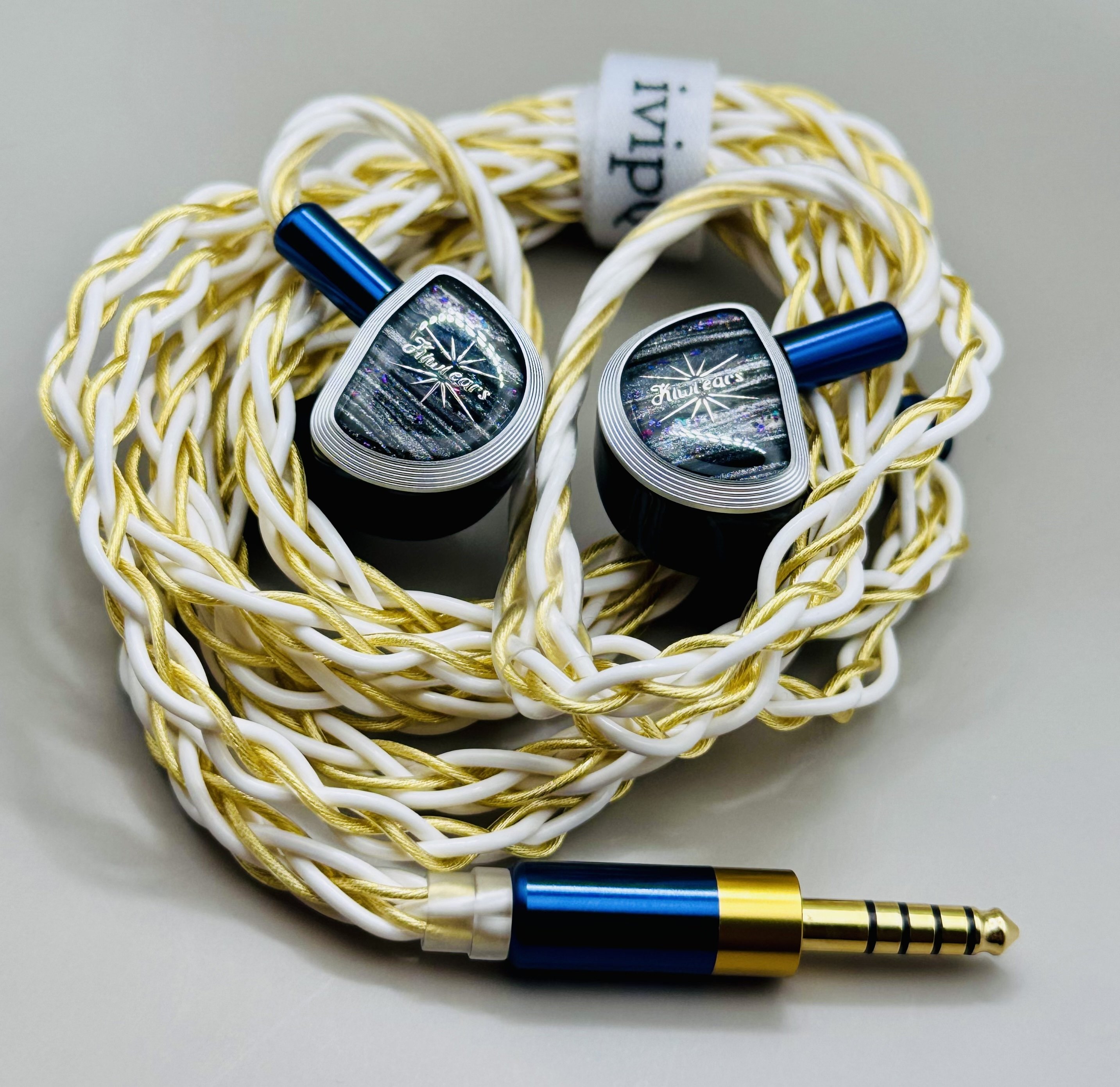 Kiwi Ears Aetherのレビユー｜ラルフ・ヒンクリー