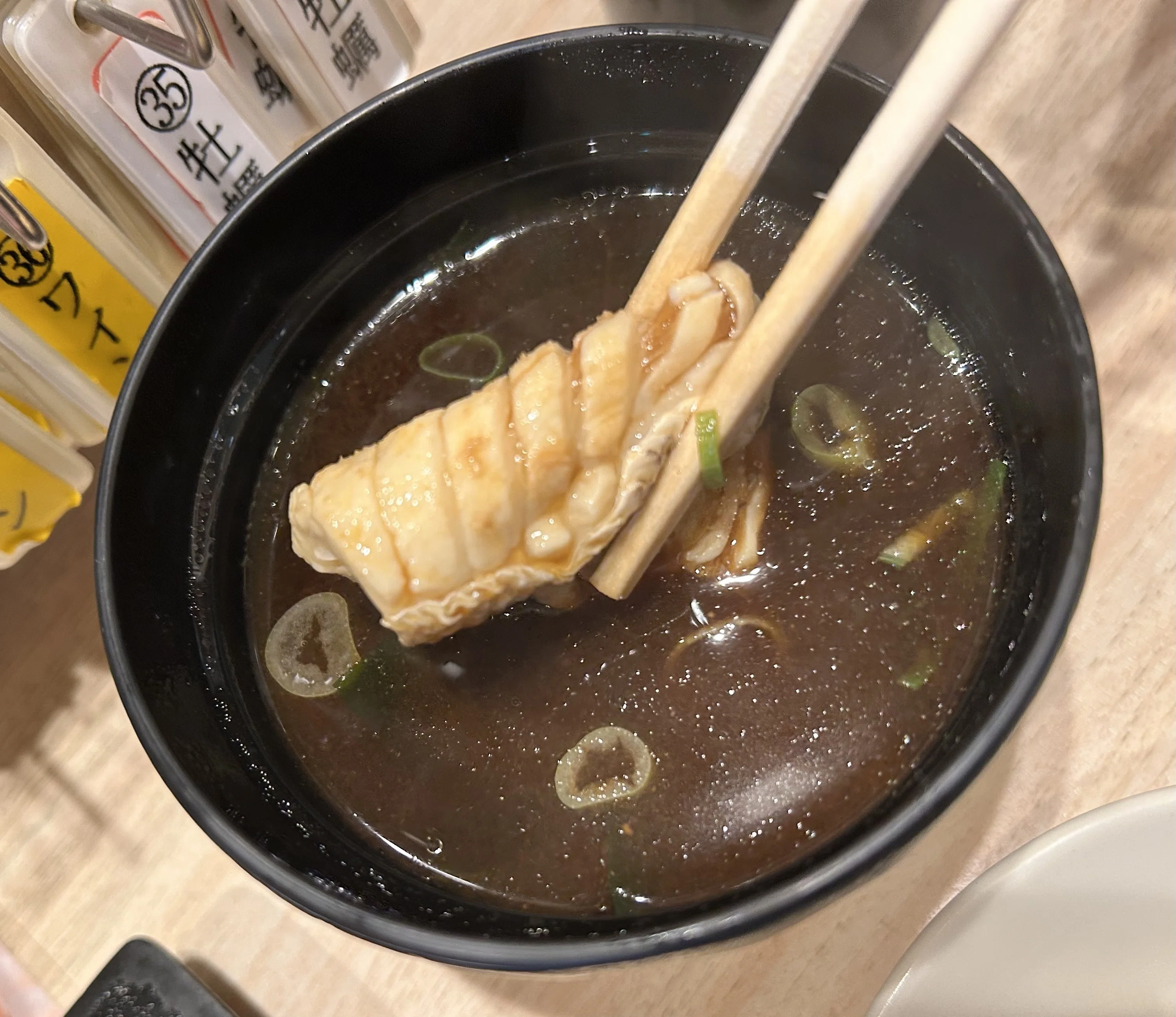 寿司好きとしては無視できない。トロもついてくる「すしまる」のランチ