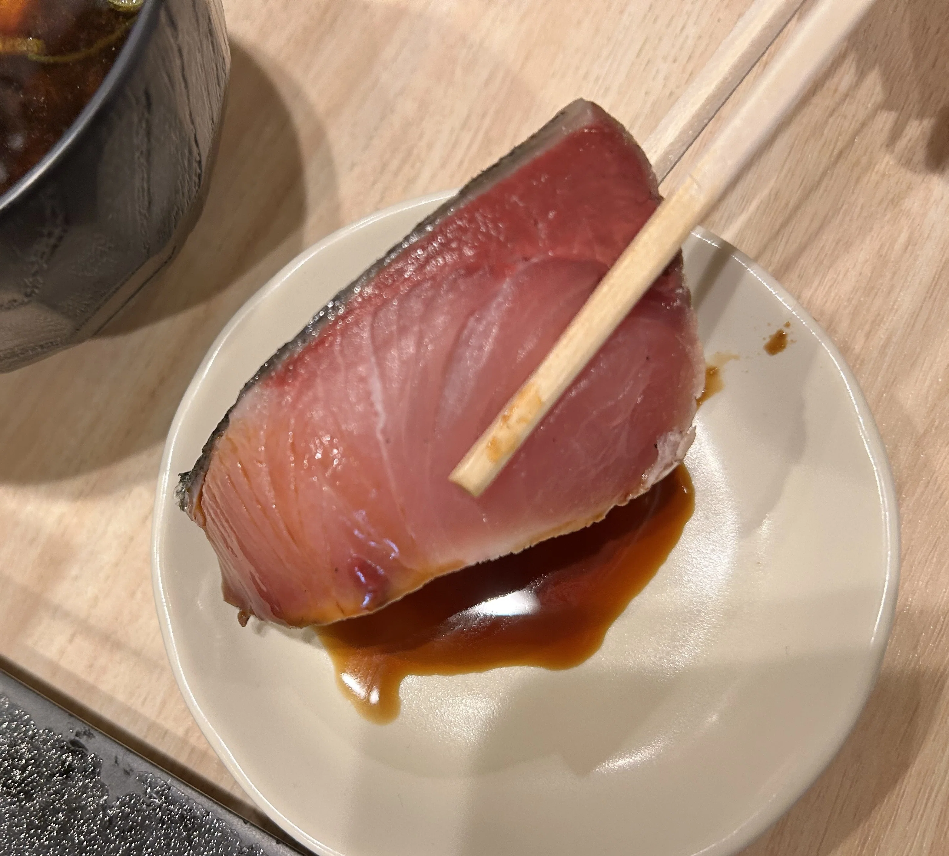 寿司好きとしては無視できない。トロもついてくる「すしまる」のランチ