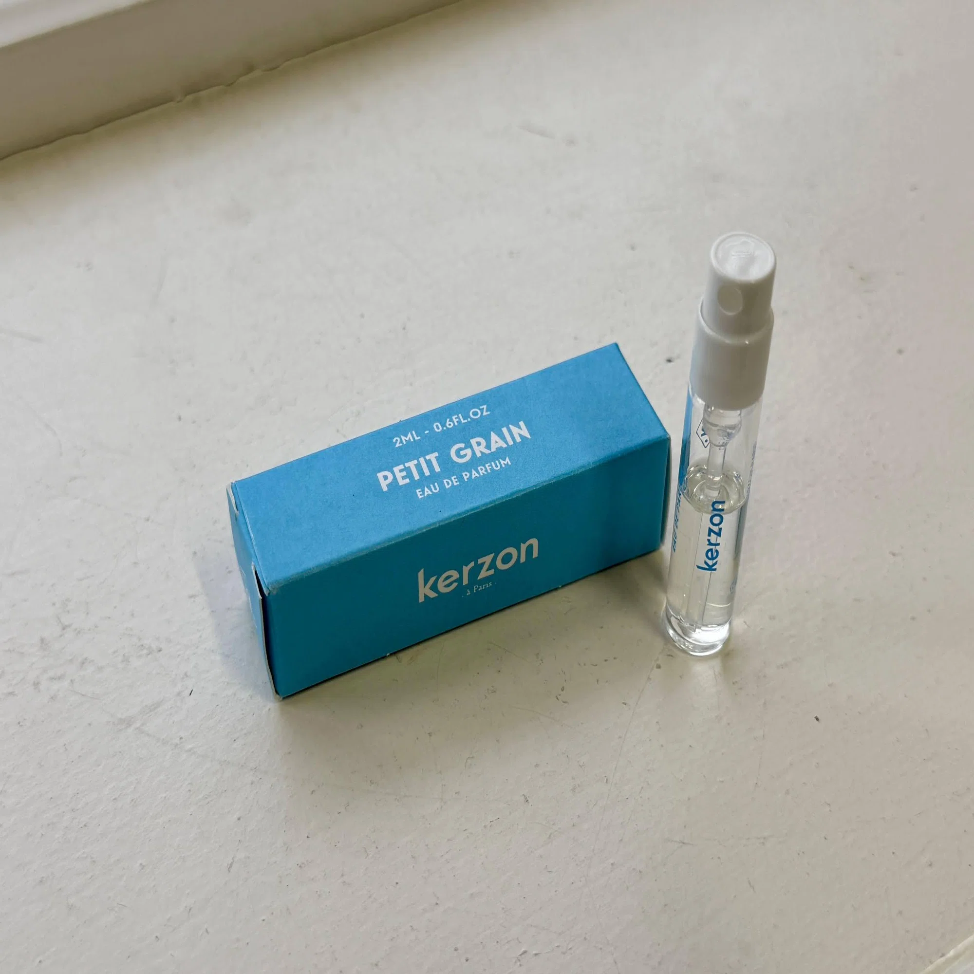 Kerzon | Petit Grain。どこか懐かしい床屋の記憶を呼び起こす香り 