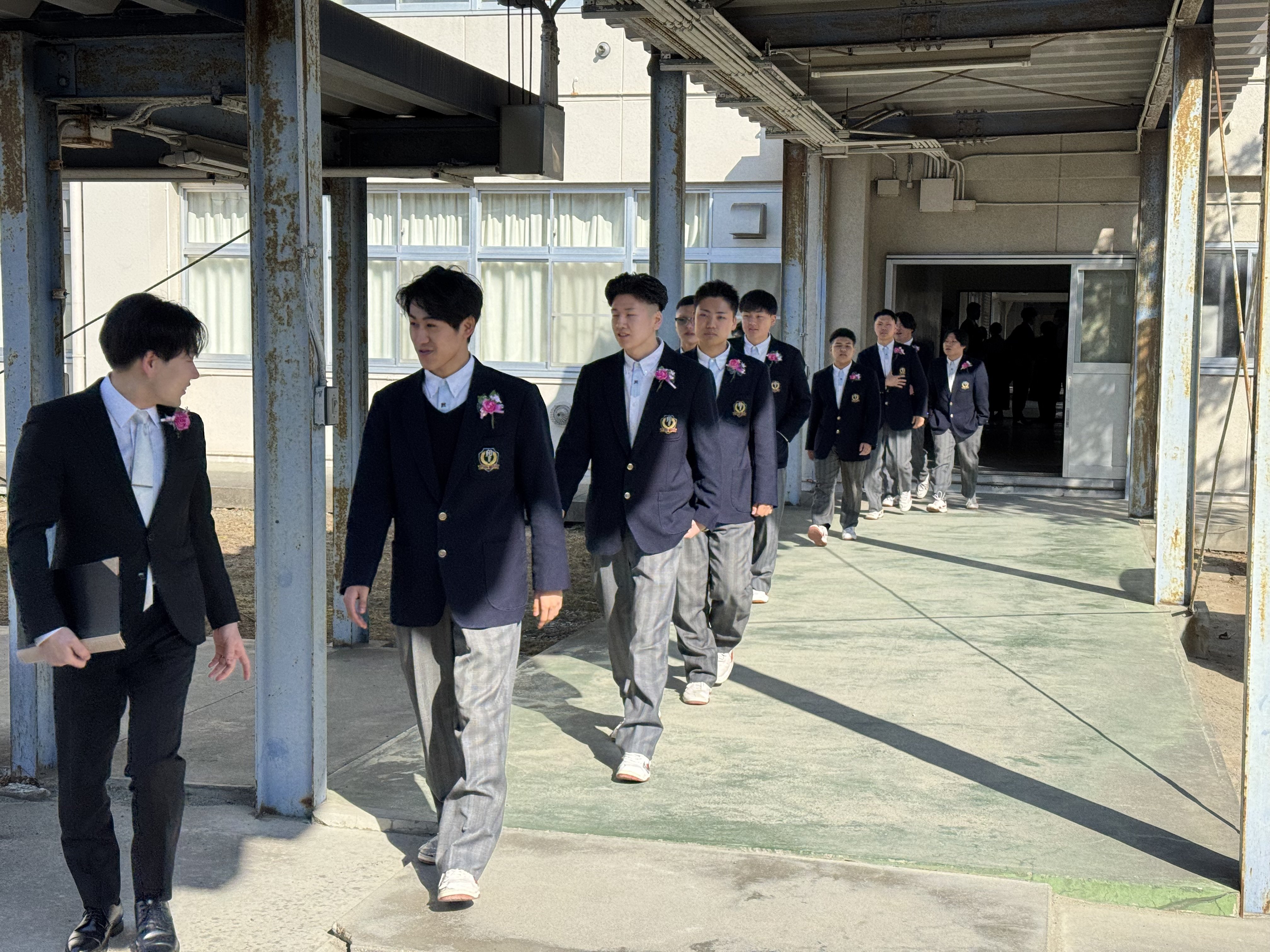 夢に羽ばたけ、卒業生🌸｜宮古水産高等学校