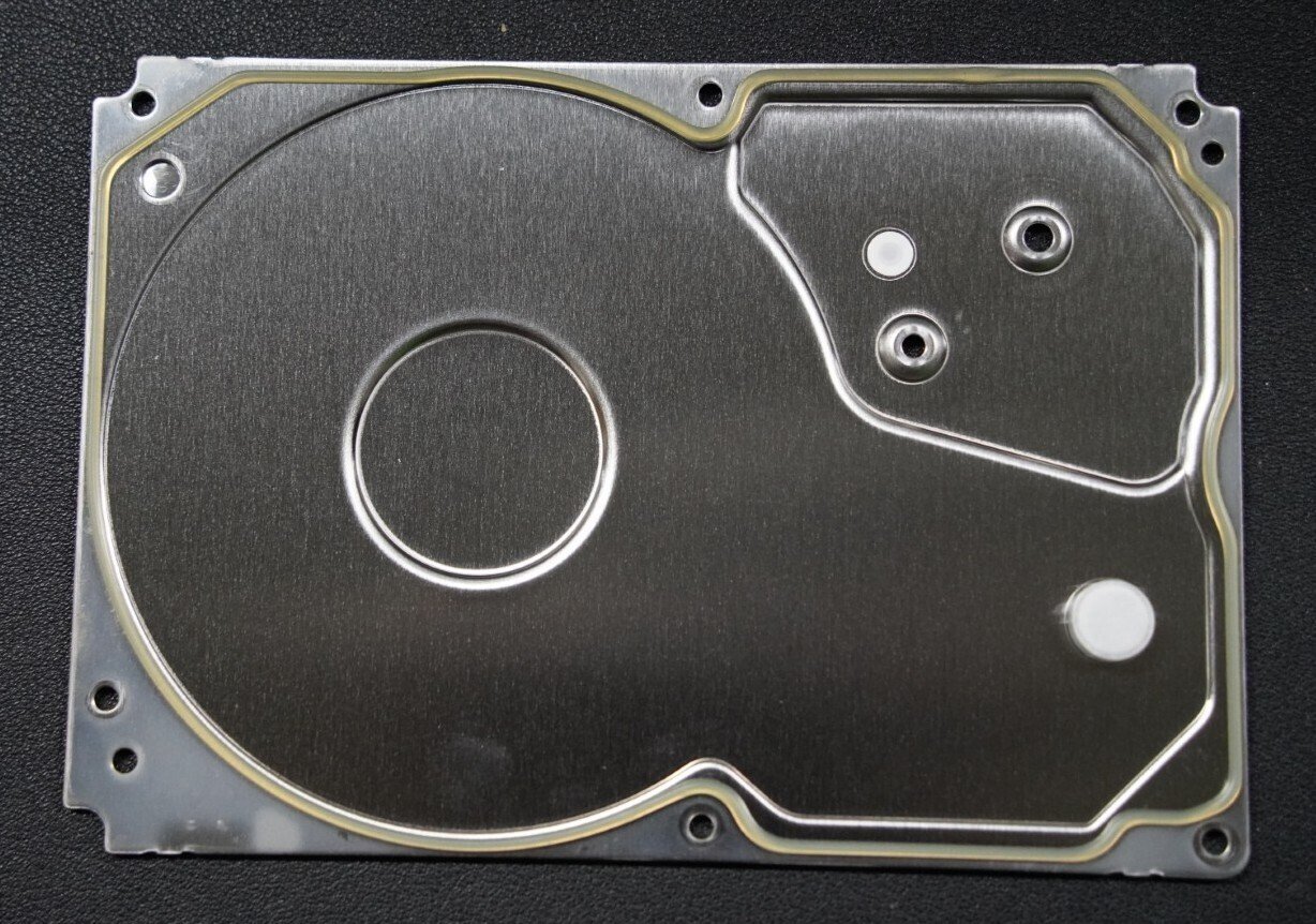 ハードディスクの分解(その11)｜kzn