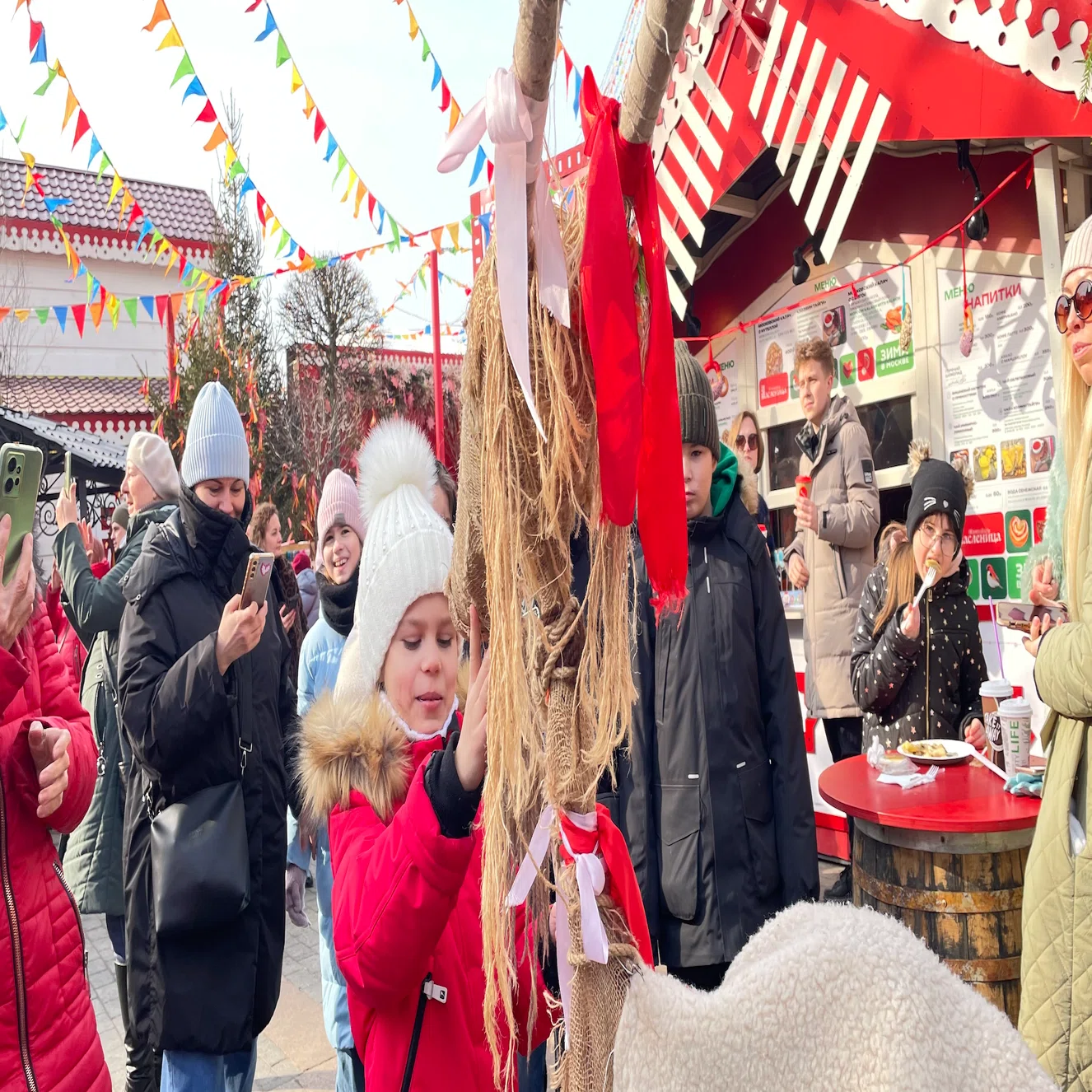 感謝祭57%OFFロシア雑貨『マースレニッツァ』マトリョーシカ5Pイースター モスクワで祝うマースレニッツァ｜maria croissant