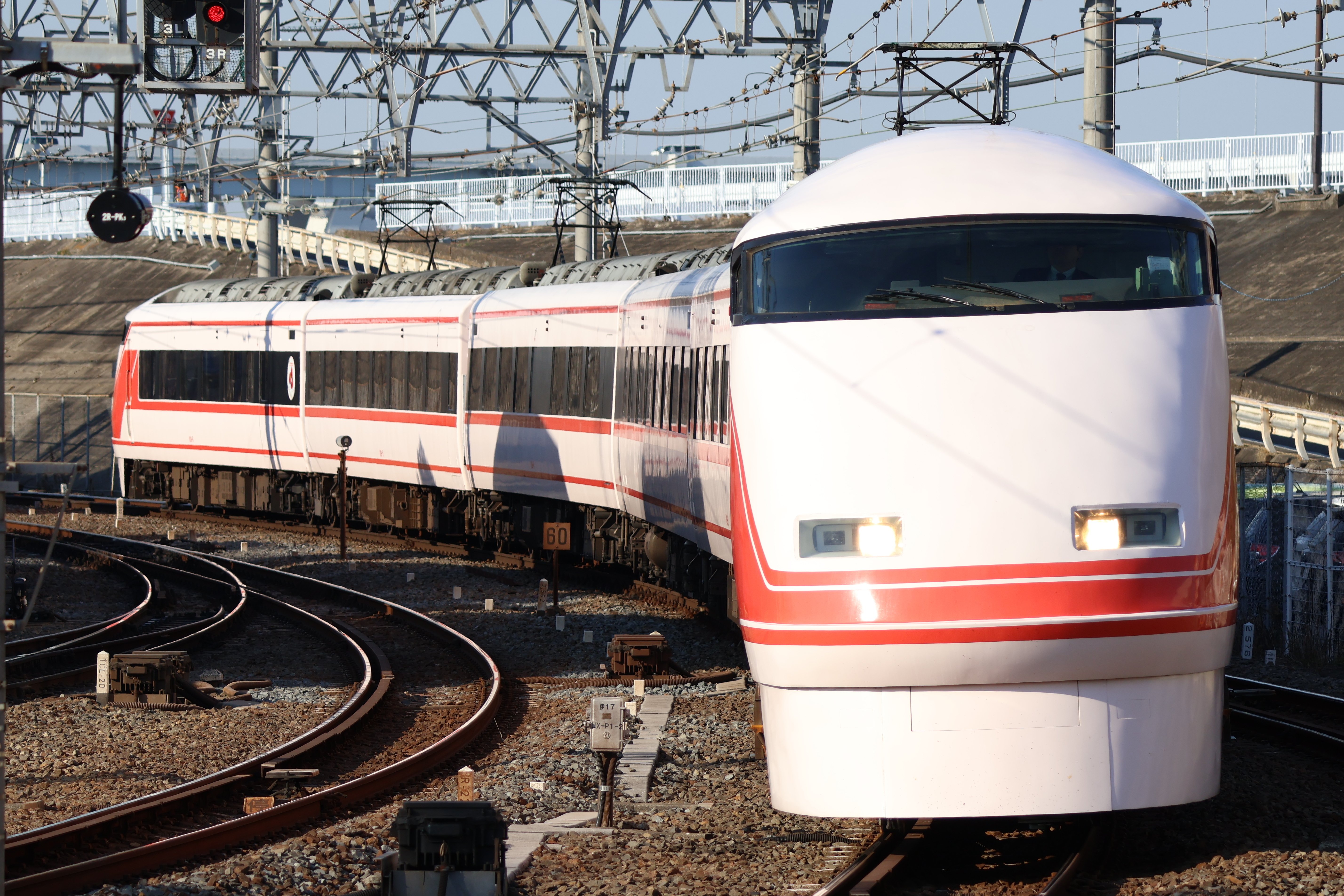 撮影地：東武スカイツリーライン（伊勢崎線）鐘ヶ淵駅｜草薙
