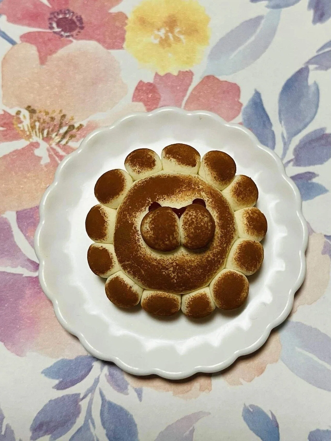 ちびあかぽん 本物みたいなミニチュアスイーツ｜えいみ