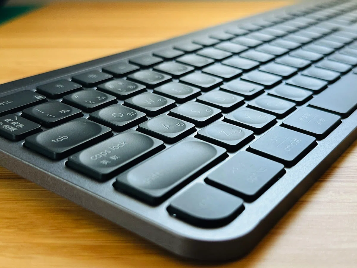MX Keys S レビュー。静かな打鍵音が◎ 実用的なフルキーボード