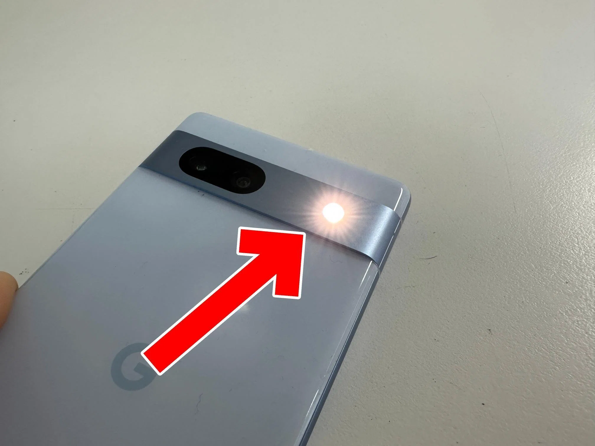 Google Pixel7 カメラ不良 Pixel 7 Proのカメラレンズが勝手に割れた話
