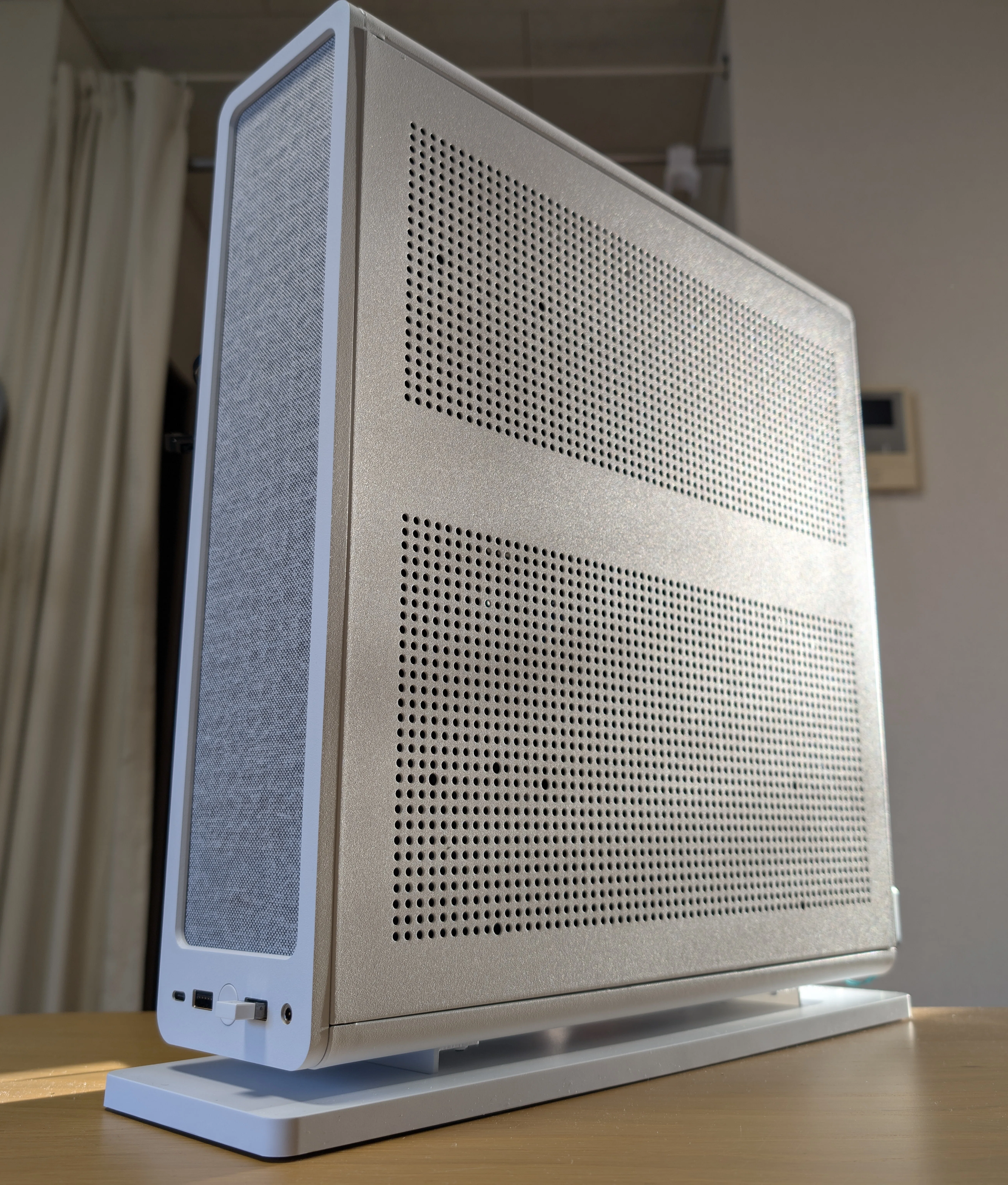 ITXケースで組んだ自作PCと備忘録|わすれなぐさ ITXケースで組んだ自作PCと備忘録|わすれなぐさ