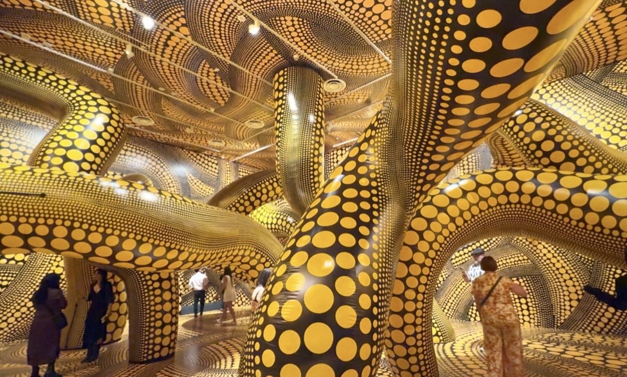 メルボルンで開催中の草間彌生展 - その魅力と見どころ｜𝐑𝐞𝐜𝐚𝐥