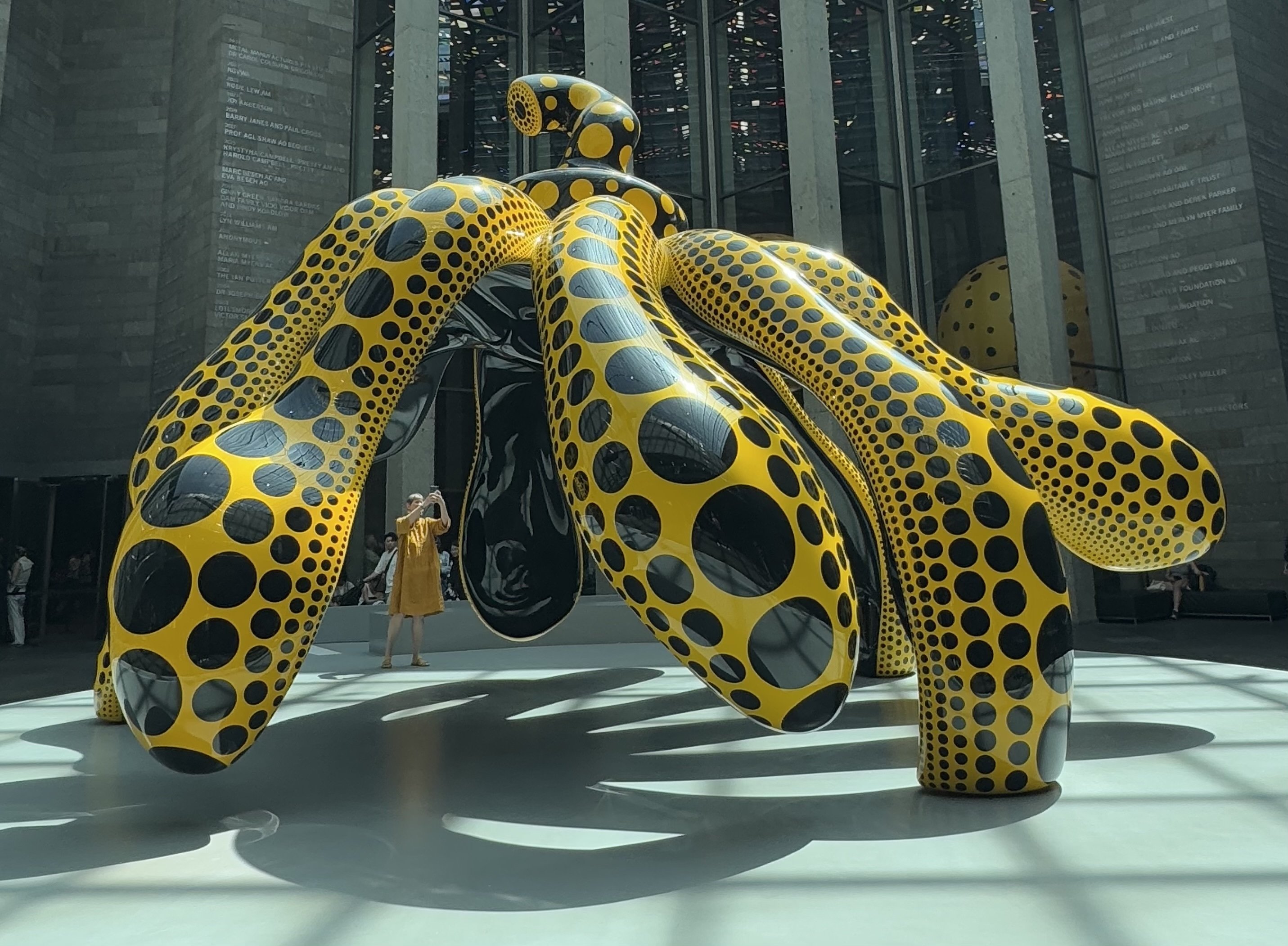 メルボルンで開催中の草間彌生展 - その魅力と見どころ｜𝐑𝐞𝐜𝐚𝐥