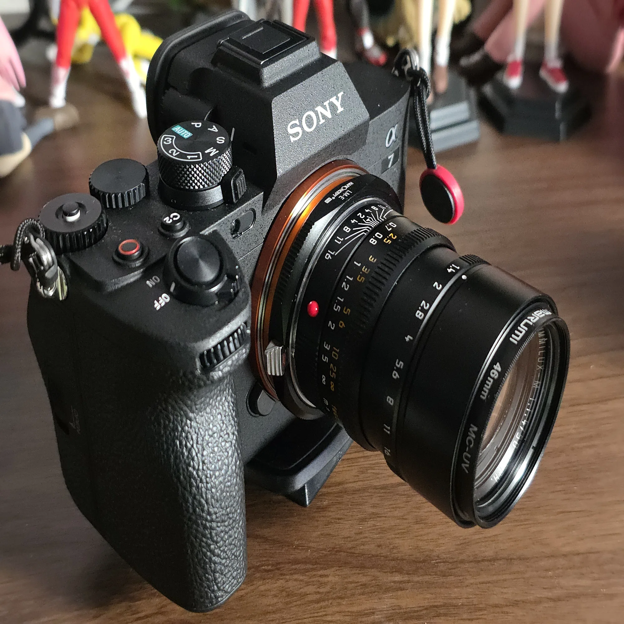 α7 IVにズミルックス 50mm F1.4をマウントアダプターで着けて撮影して 
