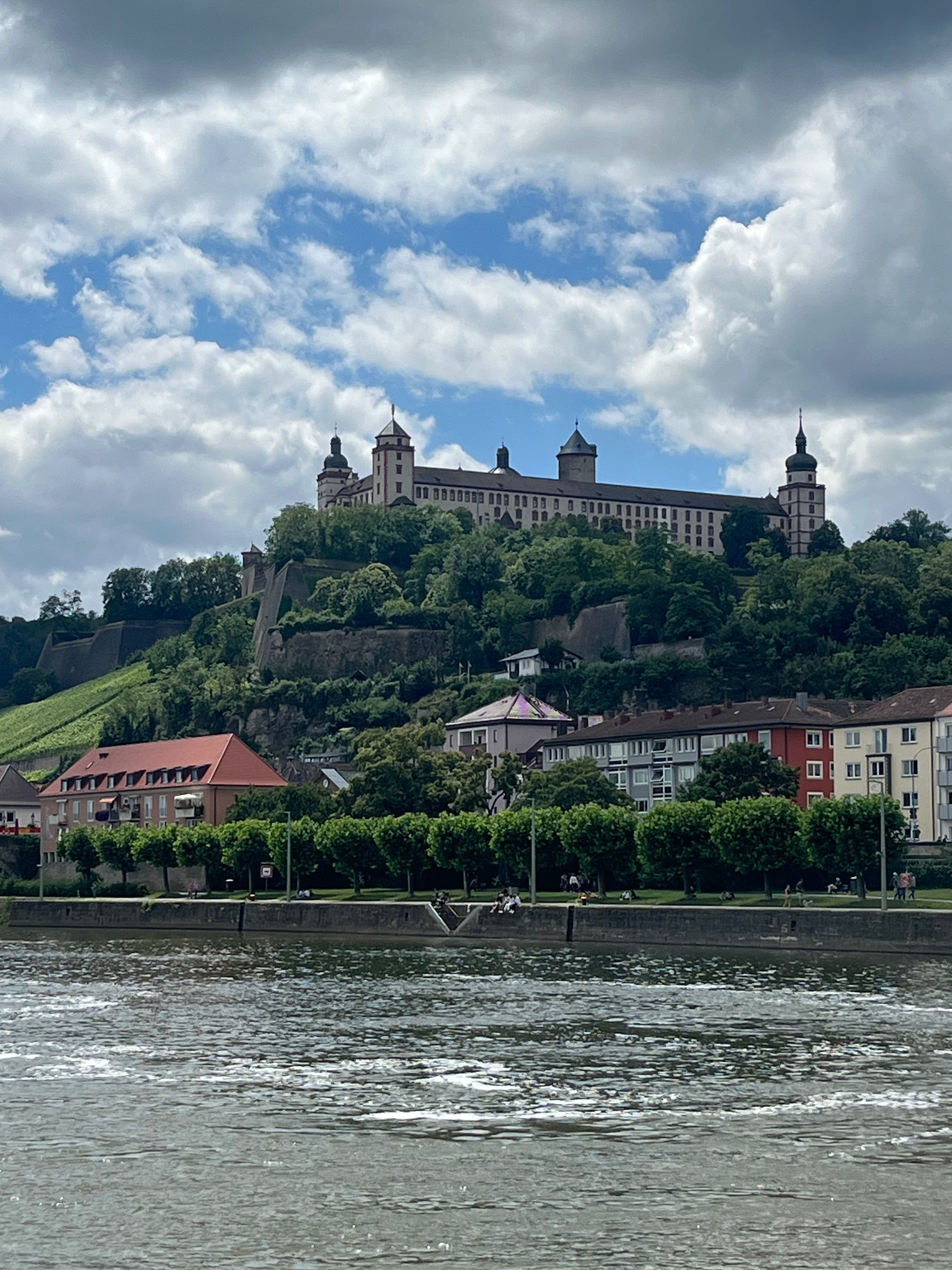 Gotz Diergarten: Gouville ドイツ語版