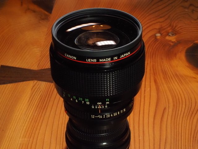 レンズ沼の歩き方」 Canon newFD 85mm/1.2L｜saphirinus