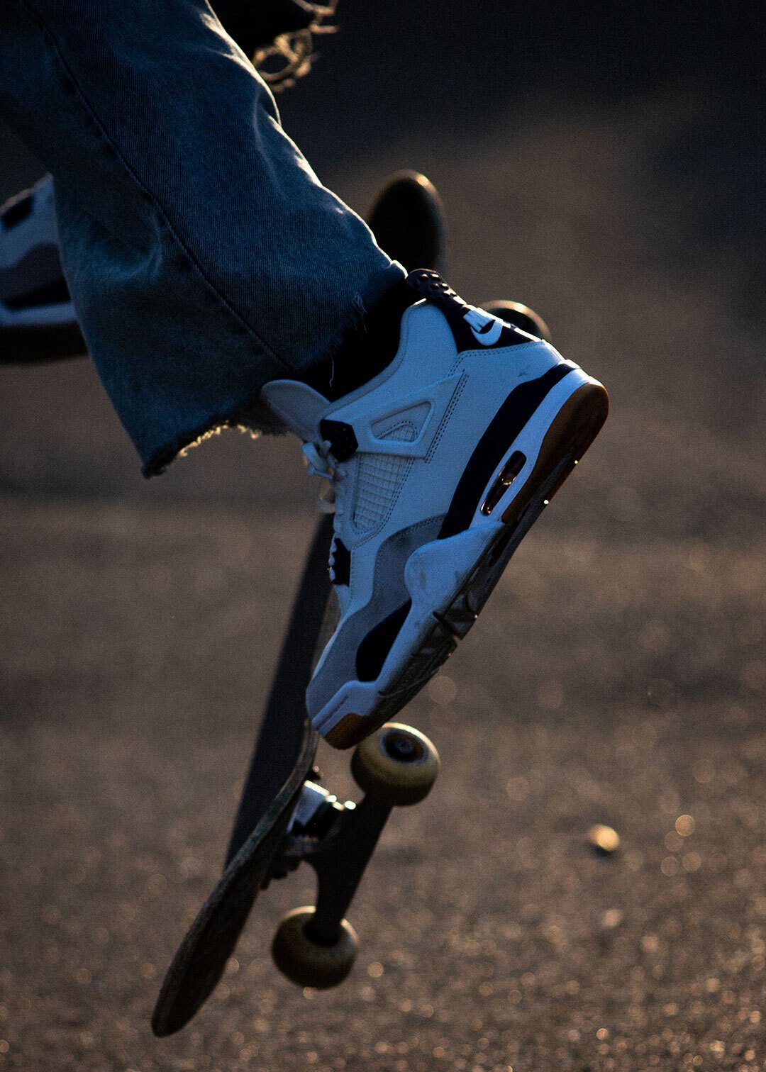 NIKE SB AIR JORDAN4、正義のバスケットマン、スケートボードを