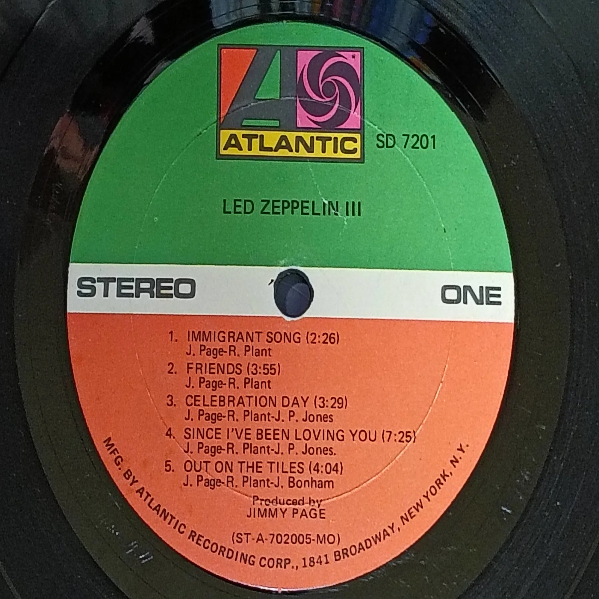 Led Zepeplin Ⅲ】(1970) アナログ盤から読み取るZEP『III』考察記 
