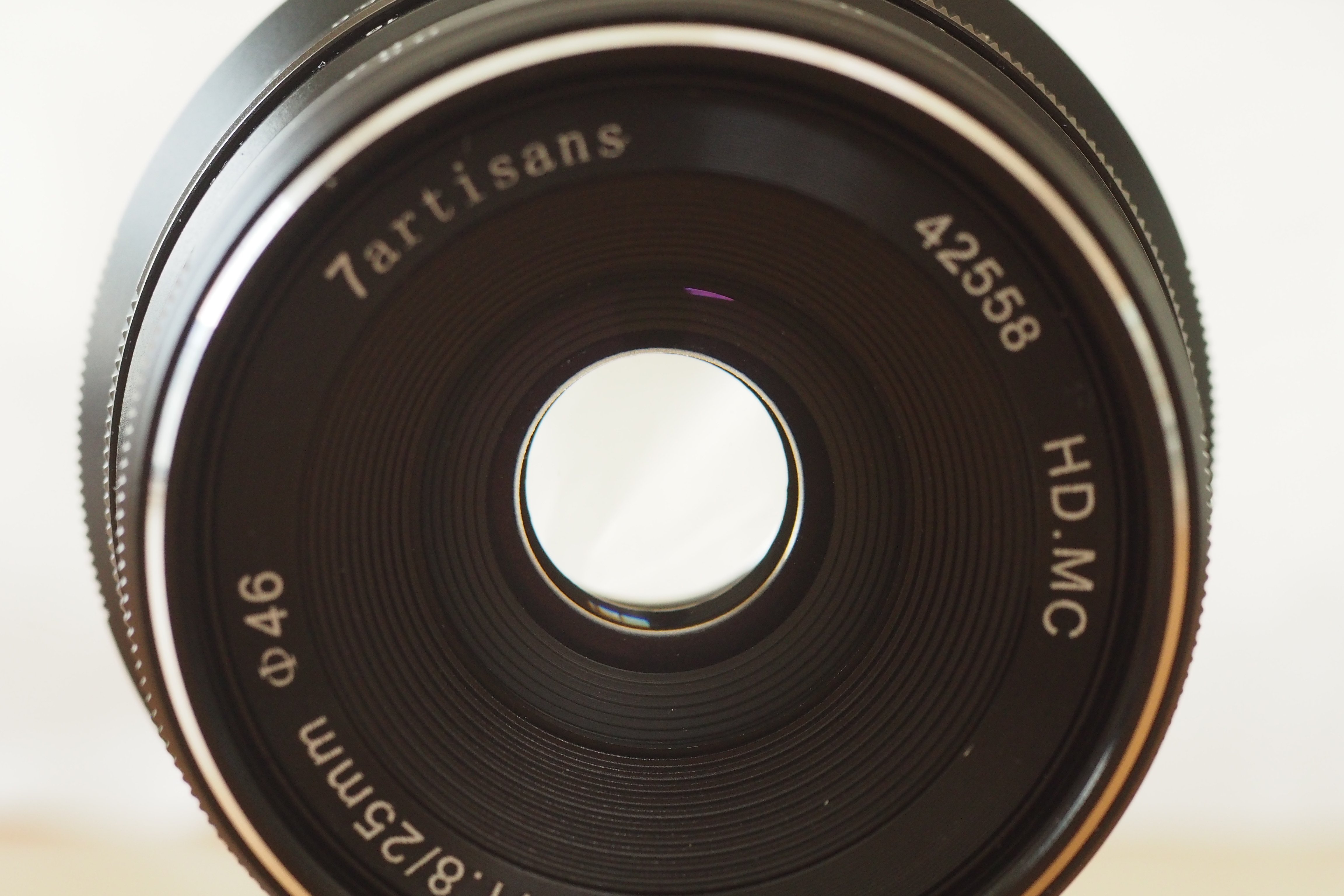 EIMO 25mm f/1.8 単焦点レンズ シネマレンズ オールドレンズ MFレンズに否定的だった私が、オールドレンズにハマるきっかけとなった