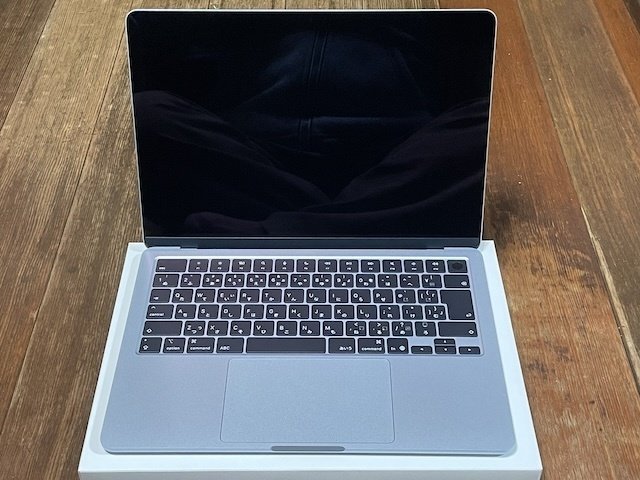 Apple - 【ほぼ未使用 充放電16回】MacBook Air 2017 値下げ交渉可能 ほぼ未使用 充放電16回】MacBook Air 2017 値下げ交渉可能