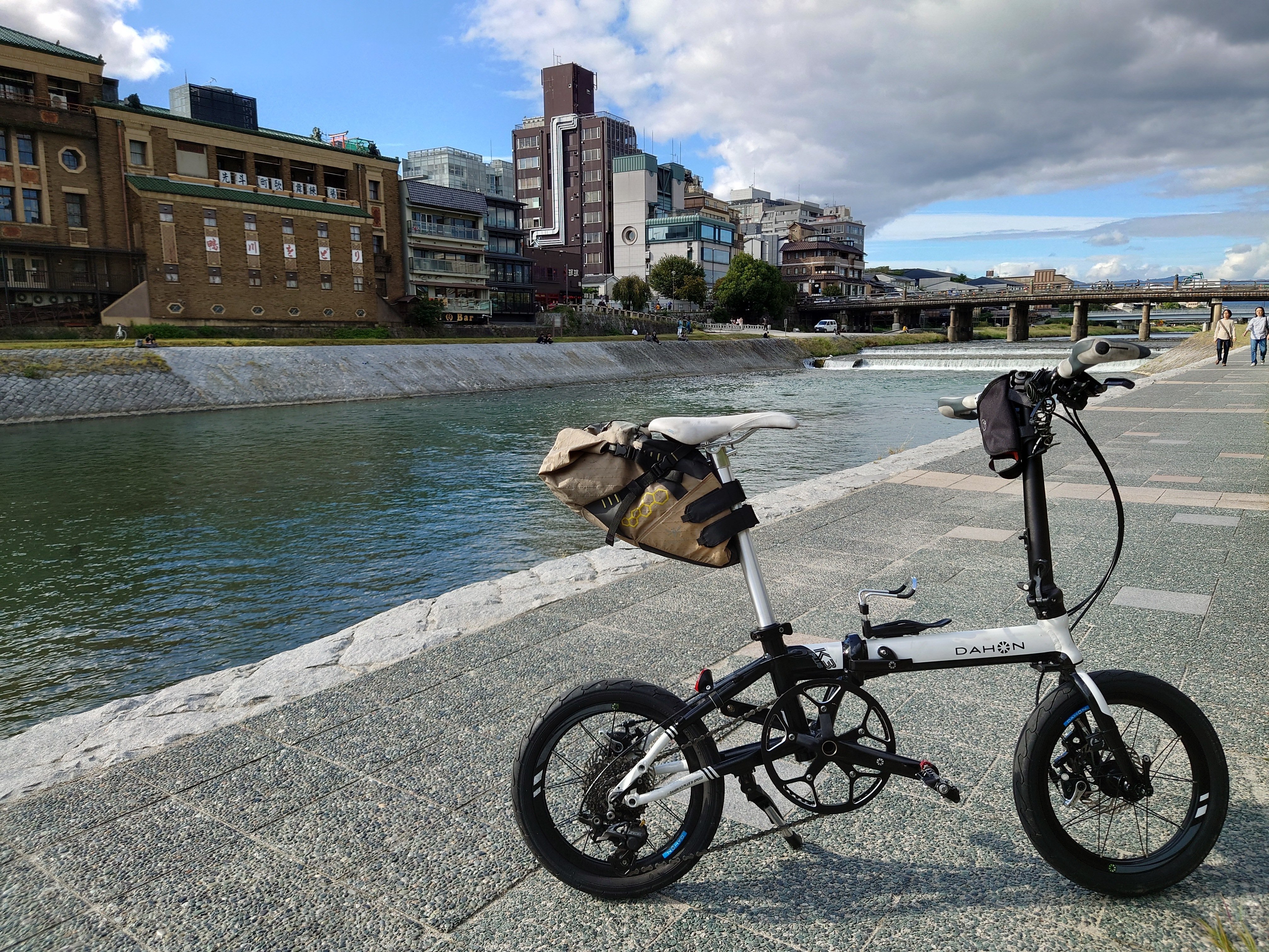DAHON K3 PLUS〜日本未発売の折りたたみ自転車を入手して旅に出 DAHON K3 PLUS〜日本未発売の折りたたみ自転車を入手して旅に出