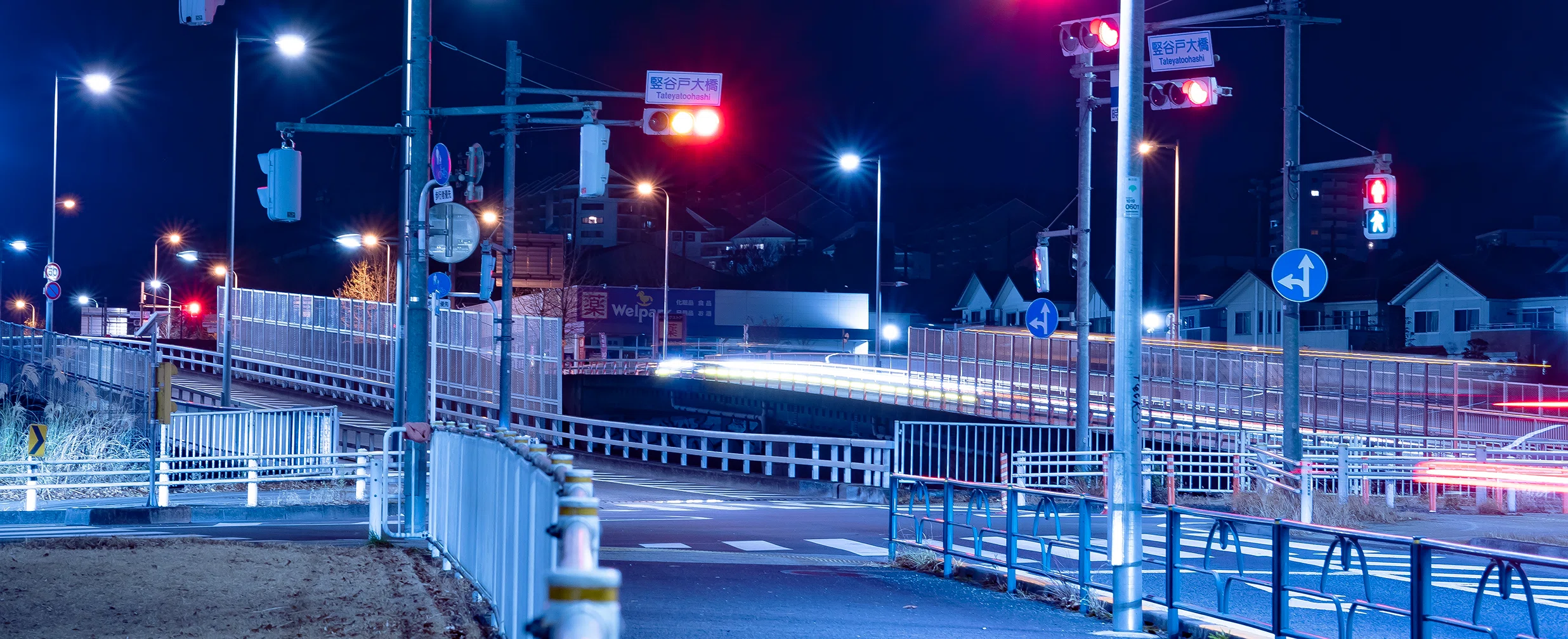 TZ99と夜景｜衰咲ふち