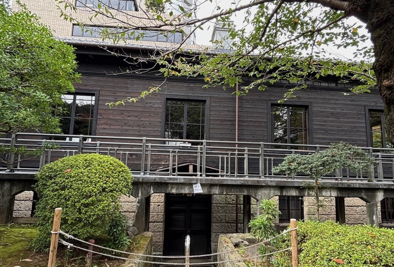 日露戦争を戦った名将乃木希典。乃木邸を訪ねる街歩き｜YuSAKAI