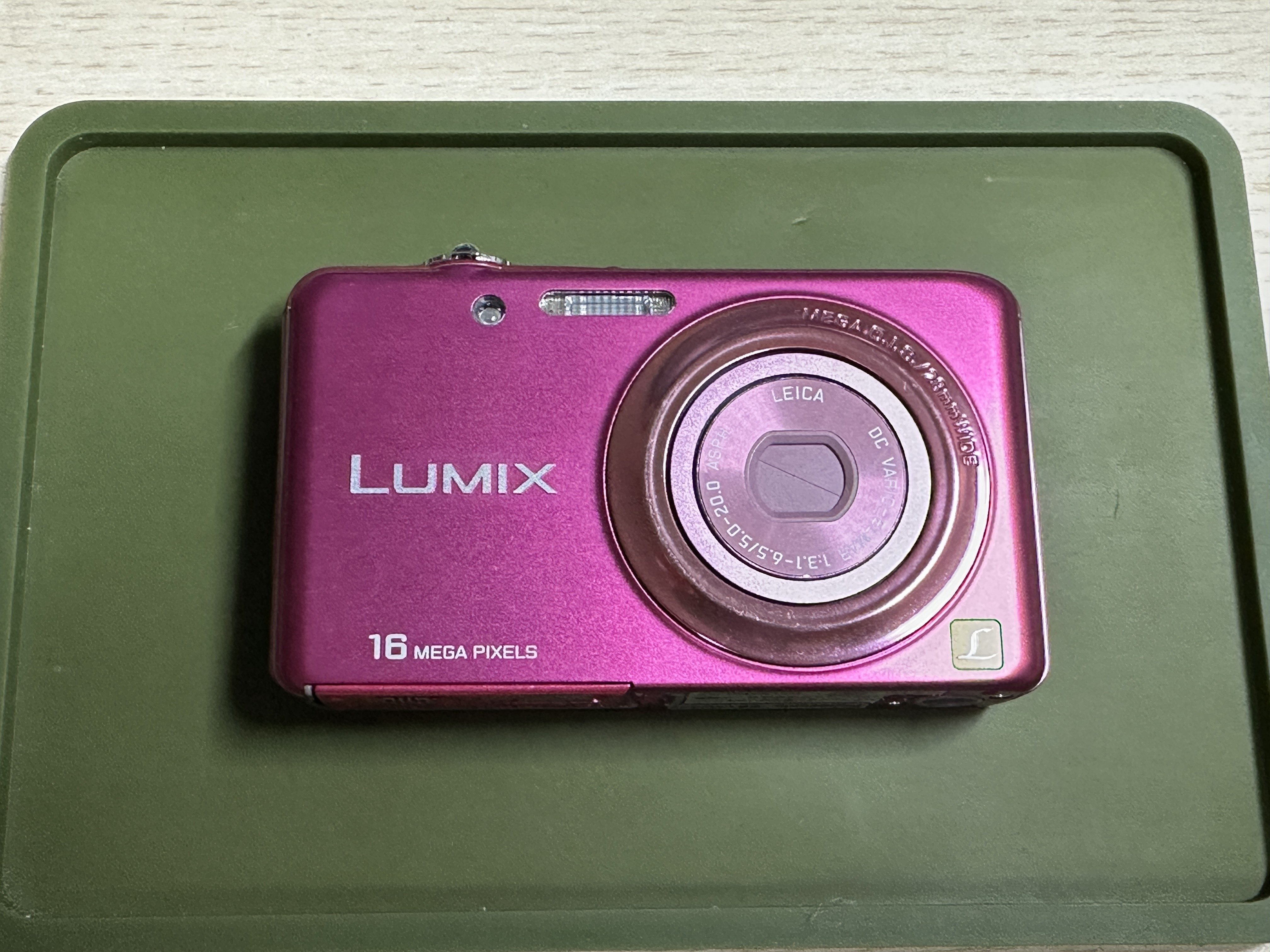 LUMIX DMC-FH7 ピンク 16メガ デジタルカメラ　ジャンク 概要 デジタルカメラ DMC-FH7 | LUMIX（ルミックス） ミラーレス