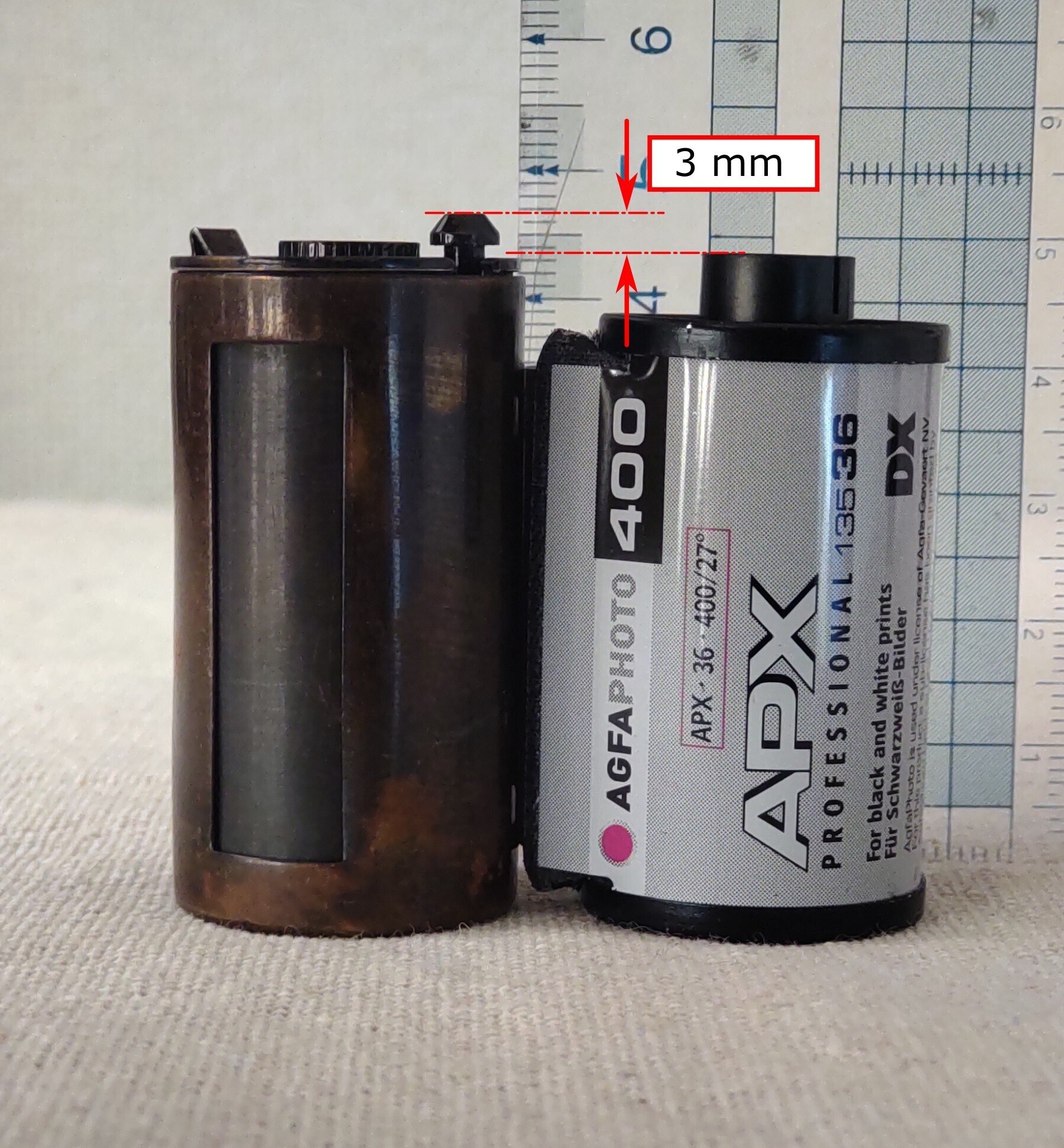 モノクロフイルム、フイルム詰め替えパトローネ他 135 35mm フィルム 使用済み 空 パトローネ FILM PATRONE EMPTY