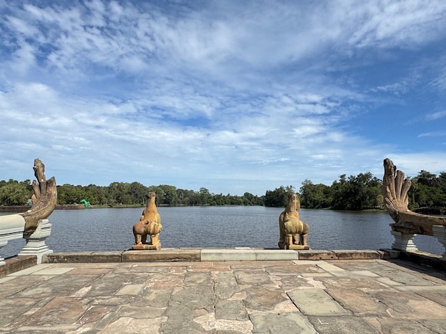 彫刻の劇場「アンコールワット」「アンコールトム」世界遺産を