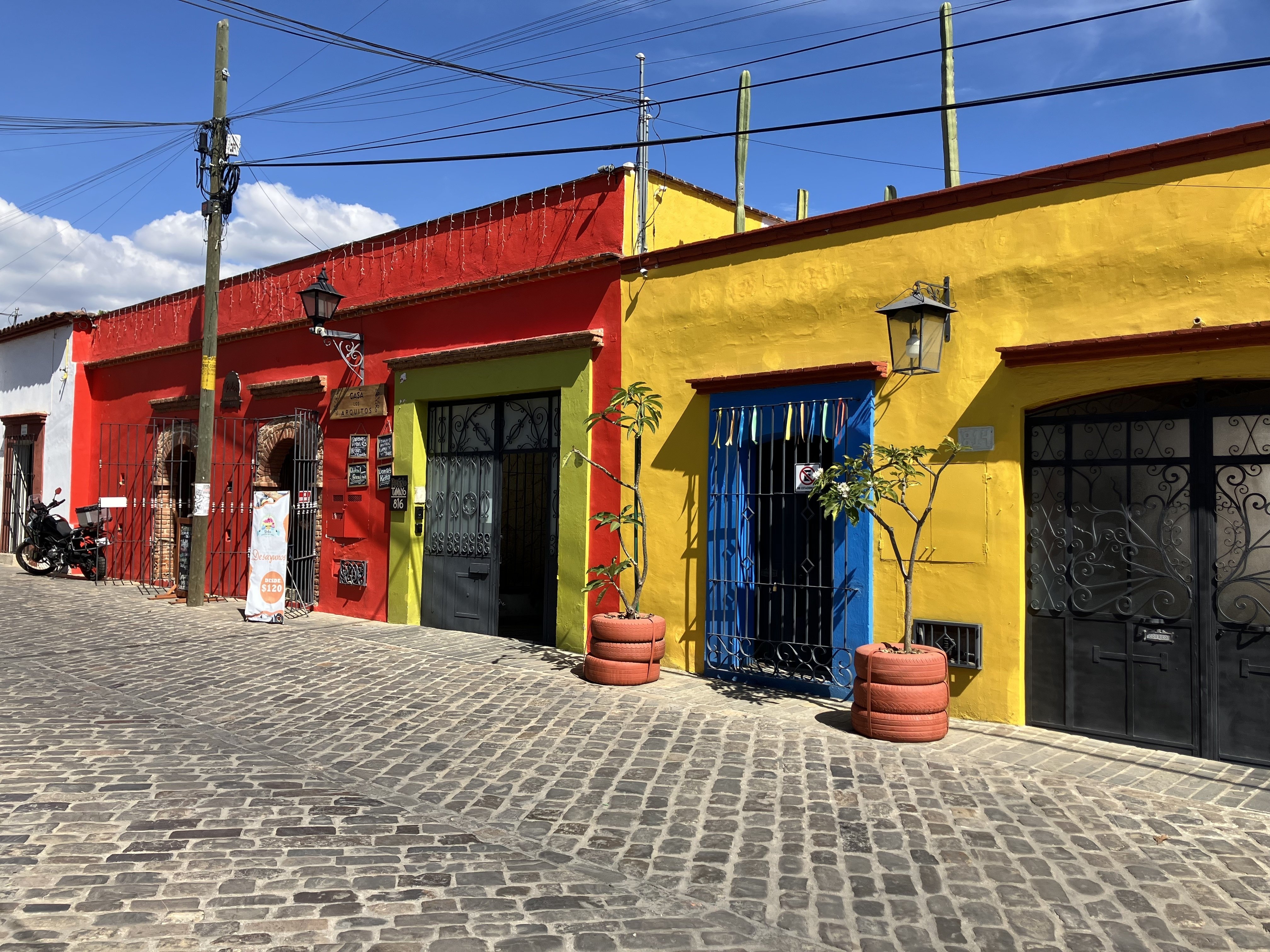 メキシコ旅行記】カラフルでフォトジェニックな街オアハカ｜waka_namy