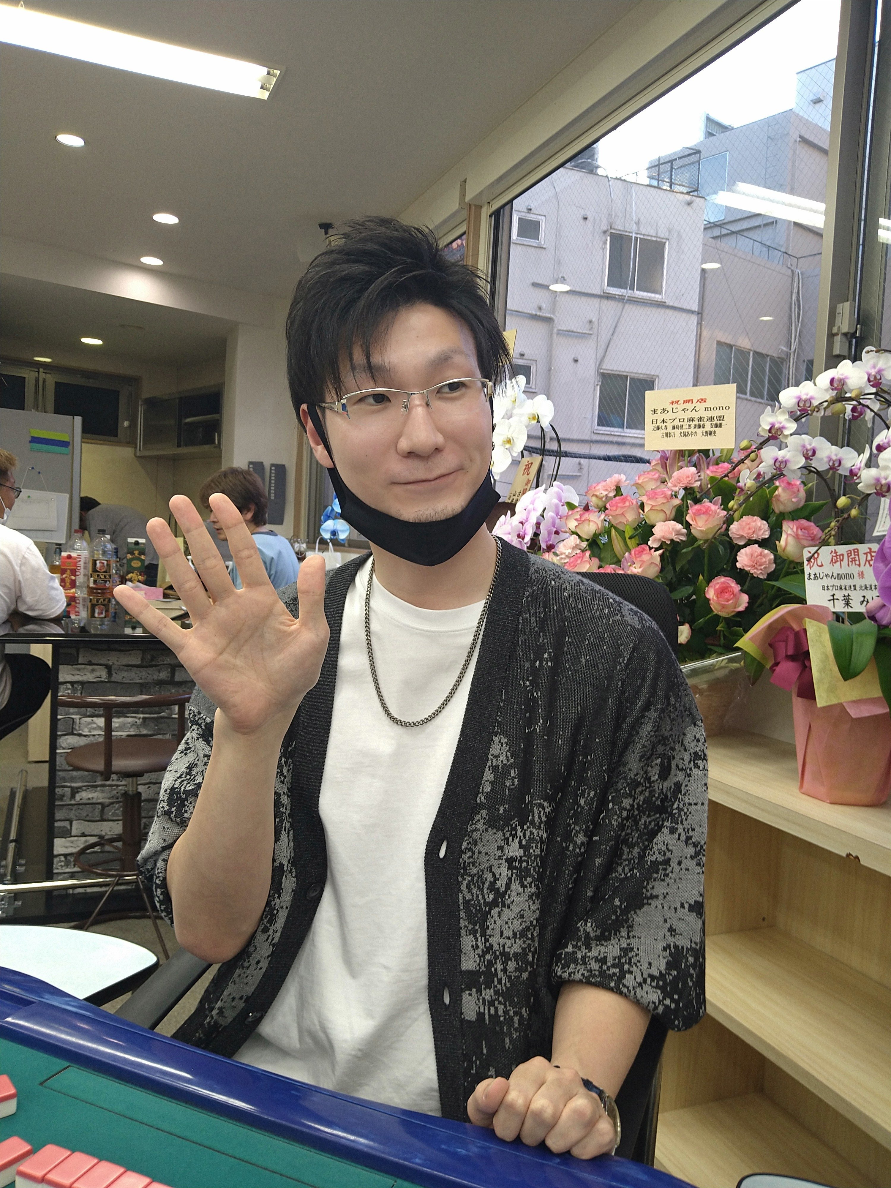 おたくさ 値下げ受付ます！ 自己紹介必読 様 自己紹介3（宮なんとかプロ）｜山田貴