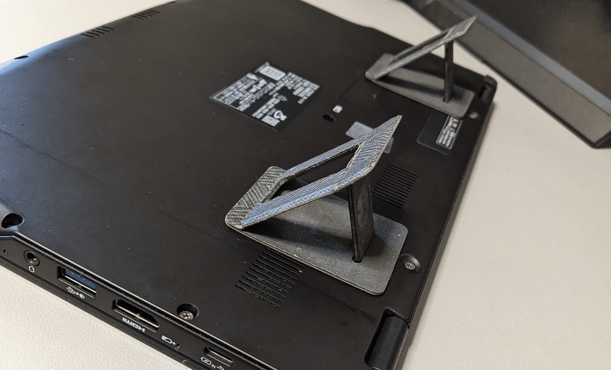 極限まで軽いノートPCを2年間使った(富士通 Lifebook UH-X 634g 極限まで軽いノートPCを2年間使った(富士通 Lifebook UH-X 634g