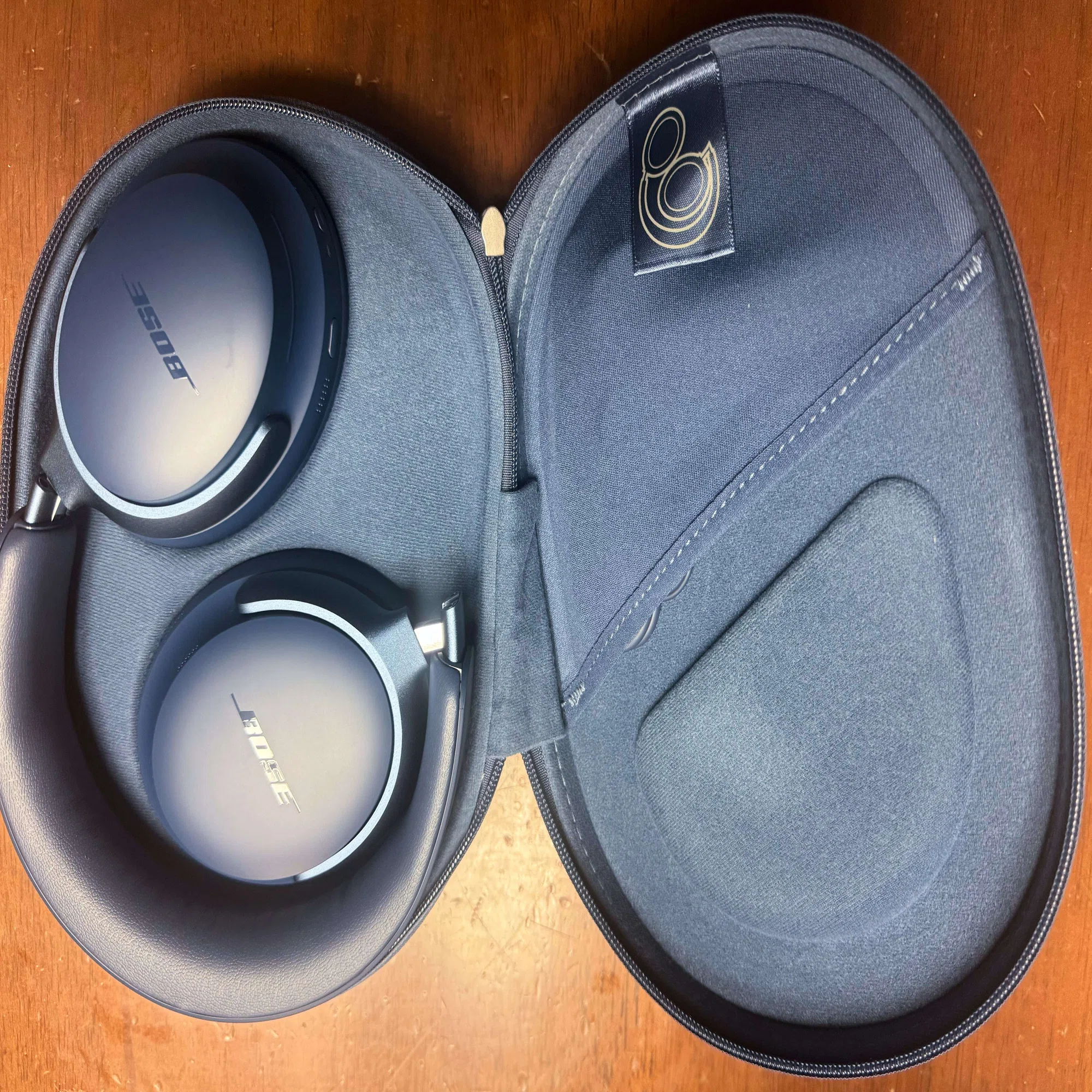 Bose QuietComfort Ultra Headphones LEアンボクシングアンド 