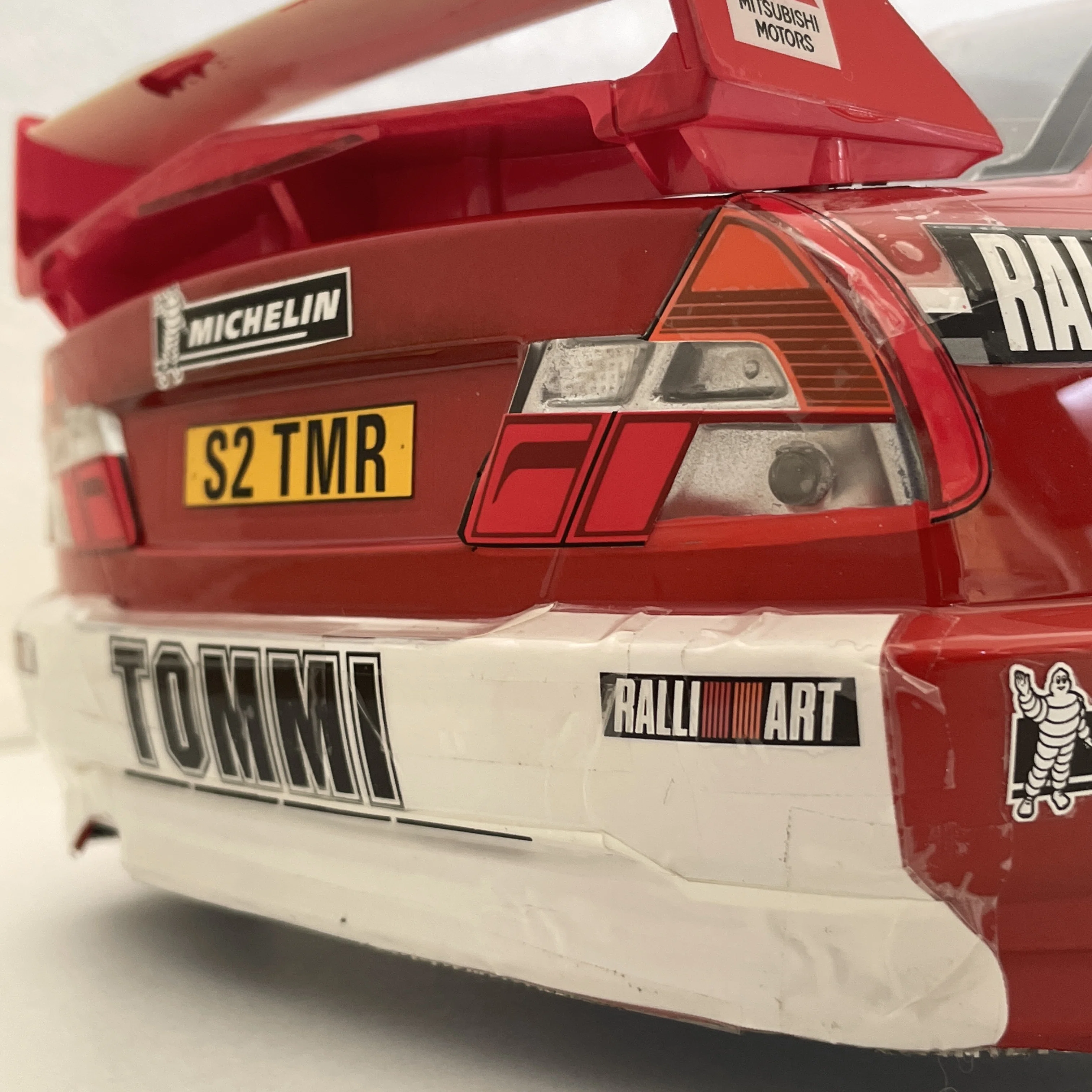 三菱ランサー エボリューションVI WRC のボディが完成しました｜SHO