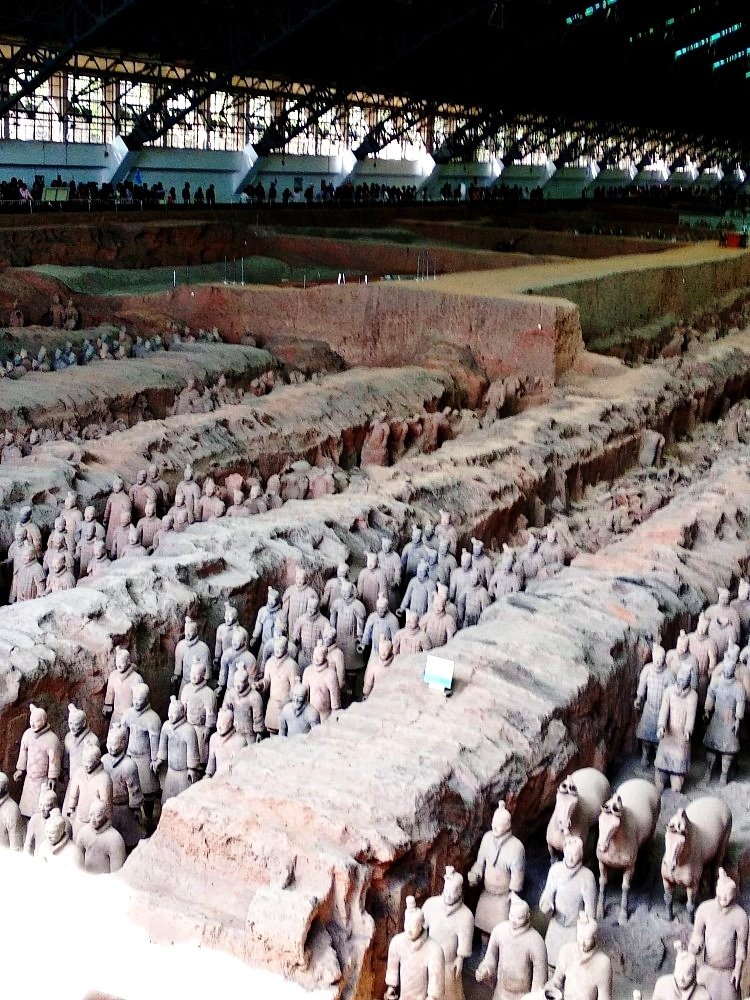 中国の旅(1)〜西安観光〜 兵馬俑、それは時空を超えた軍団との 中国の旅(1)〜西安観光〜 兵馬俑、それは時空を超えた軍団との