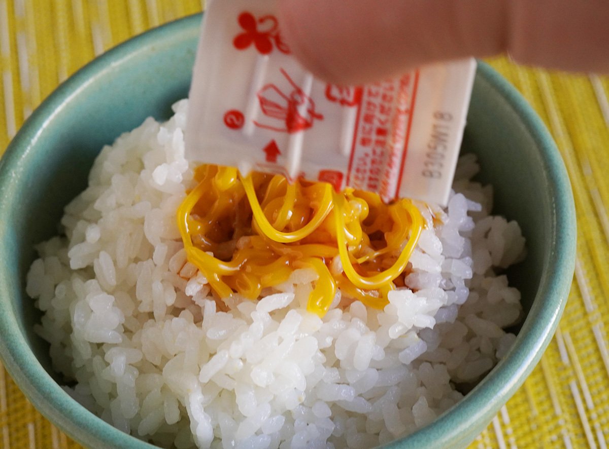 ドン・キホーテで気になっていた「秒でどこでもTKG！？卵かけ風ご飯の
