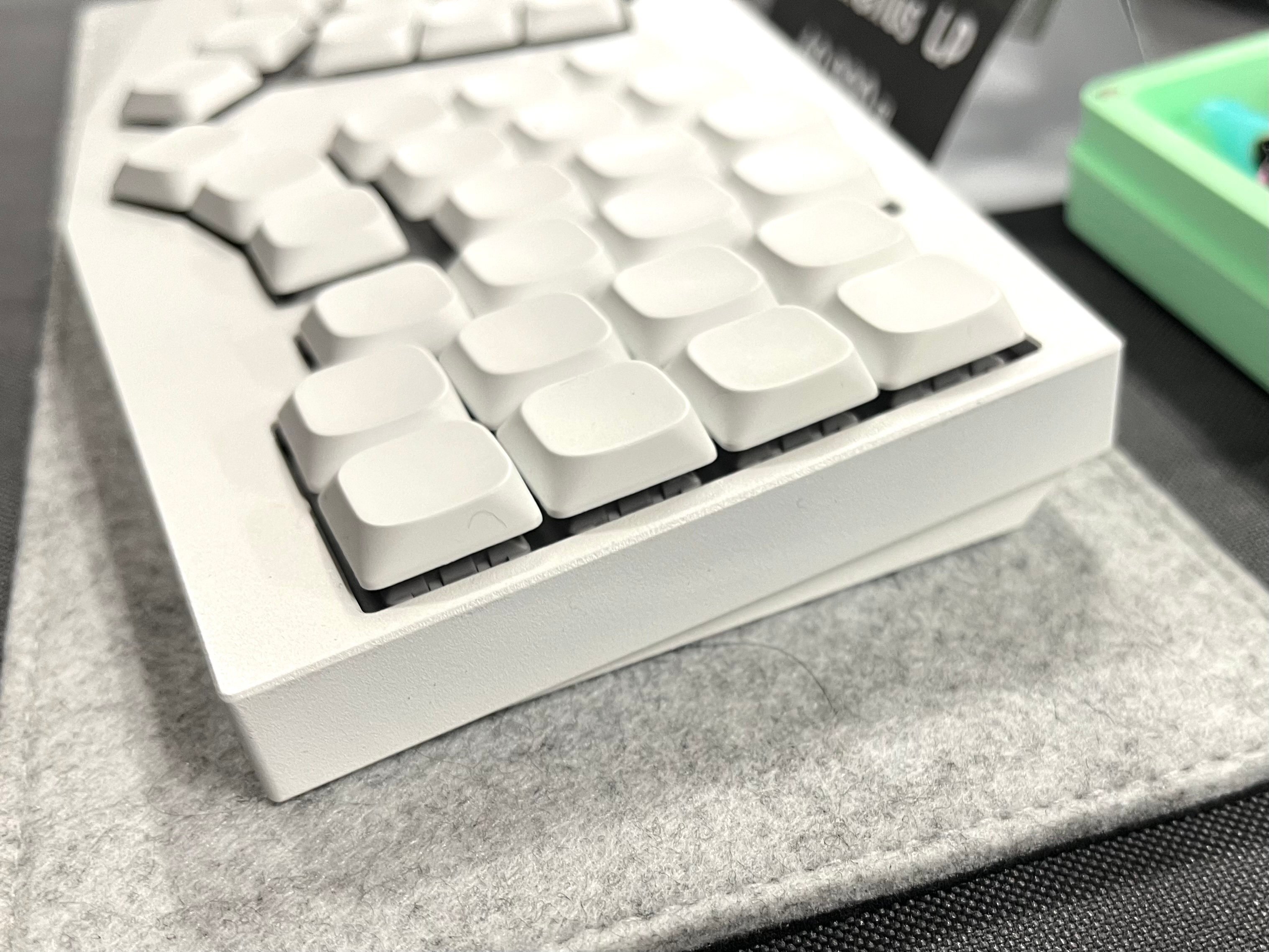 Cornelius Low-profile White A stock 箱あり キーケット2025はまさに祭典だった（後編）｜50歳からの徒然ノート