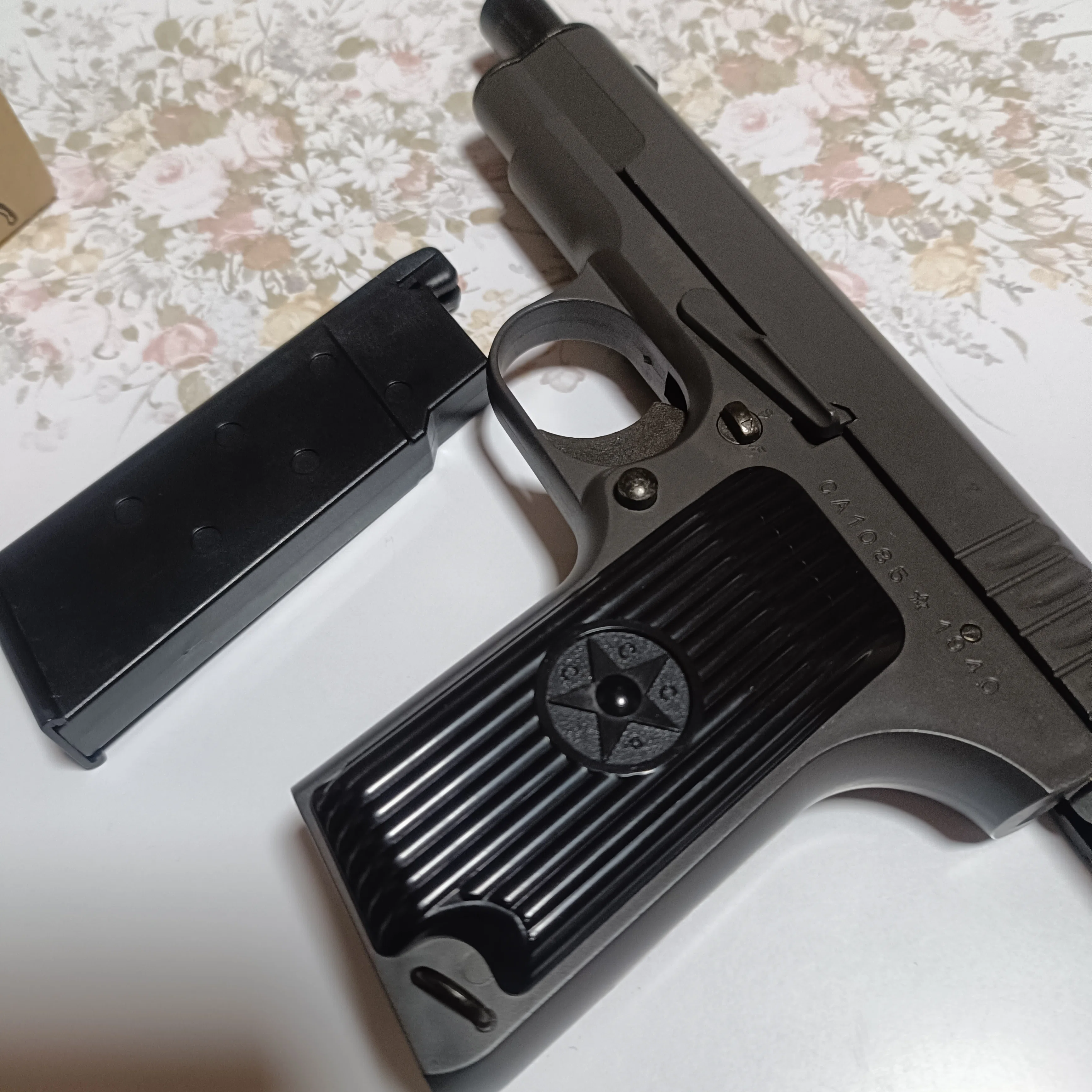 エアガン！トイスターのトカレフTT-33！当時買った時は感動したんです