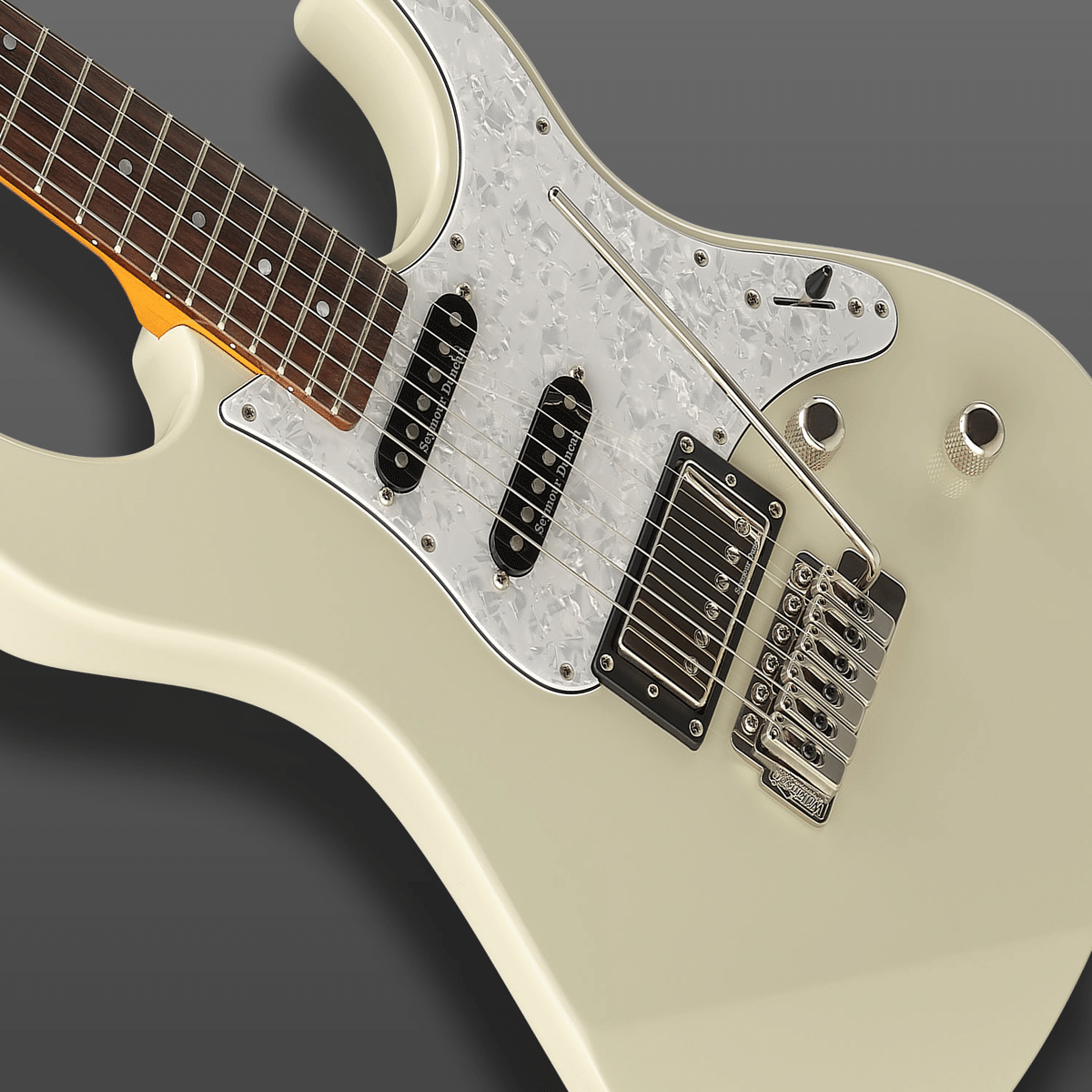 待望の新色登場！大人気「YAMAHA PACIFICA612VIIX (VW)」の魅力に迫る