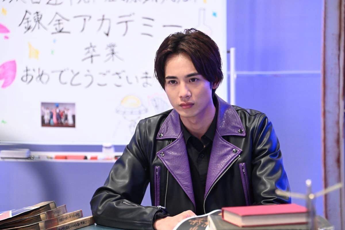 『仮面ライダーガッチャード　GRADUATIONS／ホッパー1のはるやすみ』場面写真より