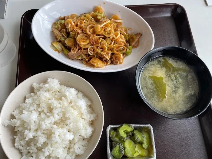 ボートレース戸田フードコート内しぶきのチャーシュー定食