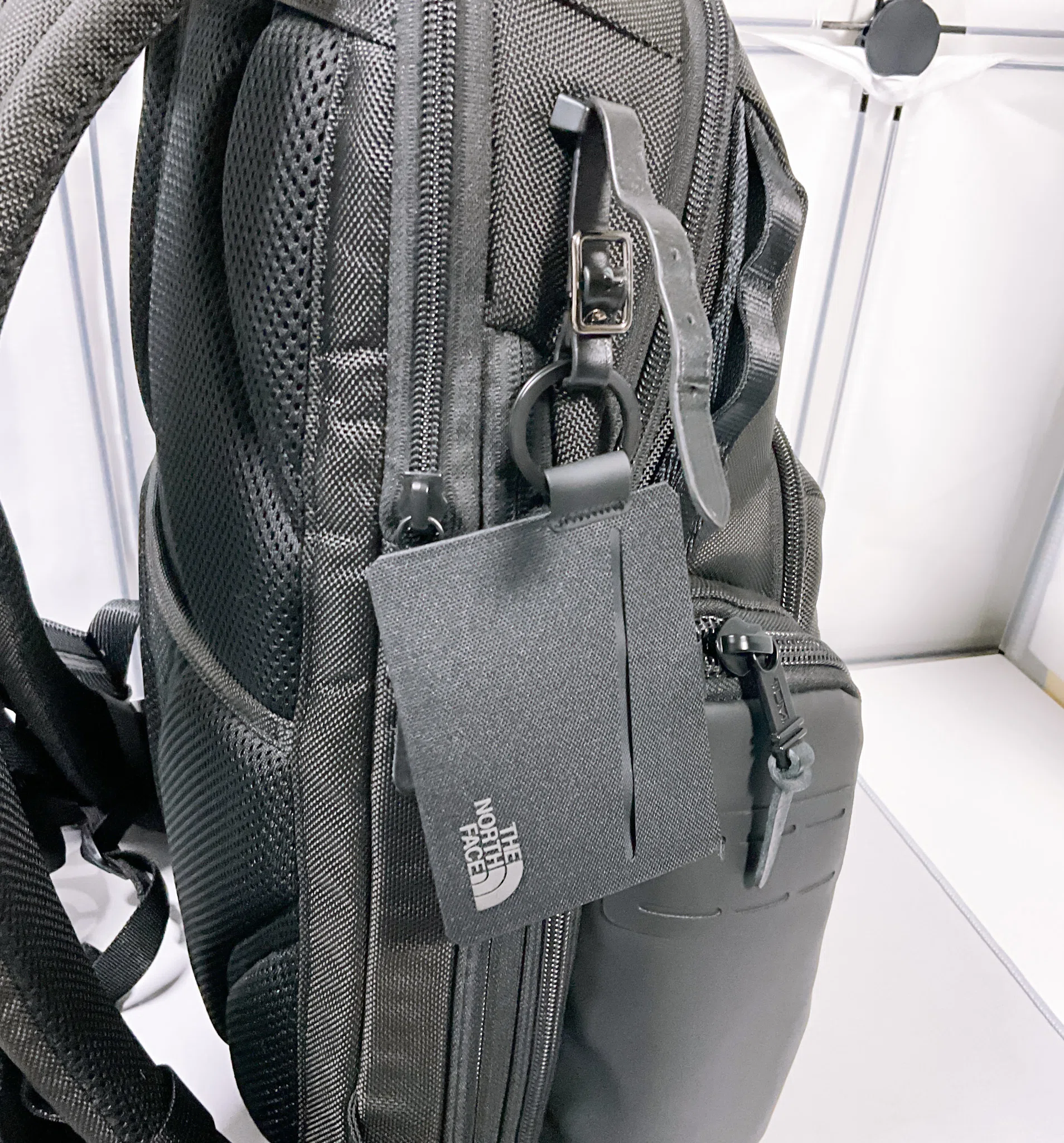 TUMI】 ネームタグ（ラゲージタグ）をパスケースに付け替えてみた