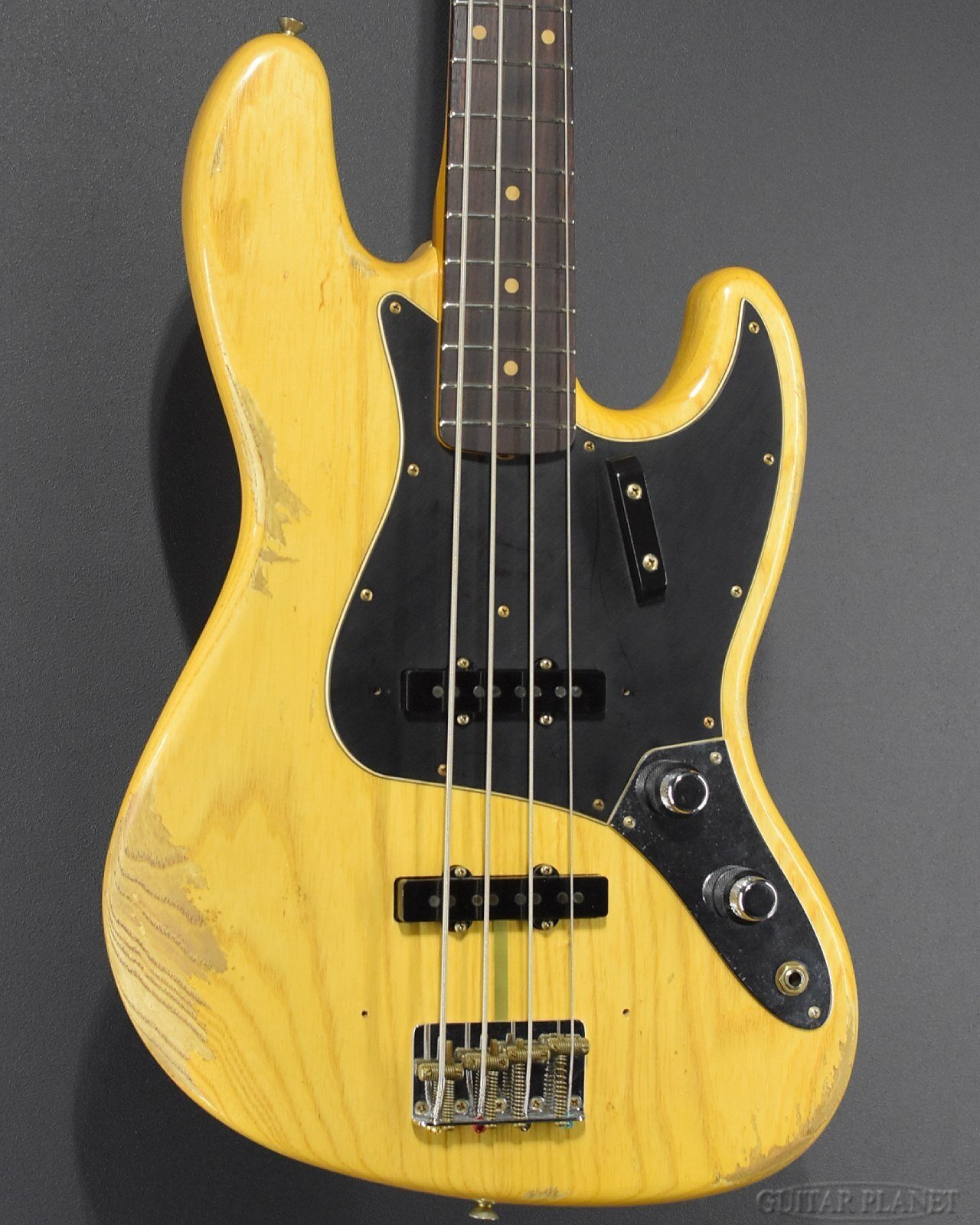 新品登場 “1961 Shop Custom Fender Jazz Josefina Relic Heavy Bass ギター